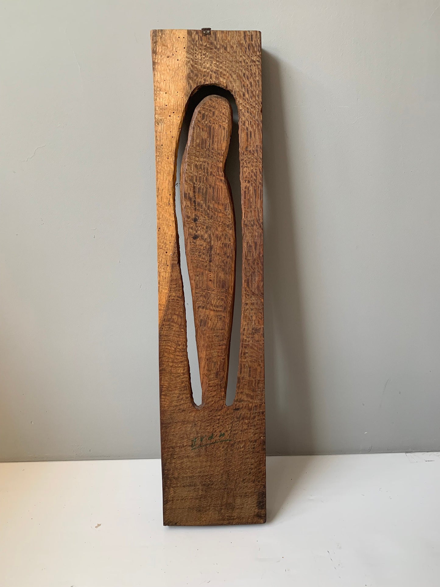 madonna art deco handcarved 70 cm grote Art Deco houtsnijwerk Madonna met slang bij voeten Genesis, holland
