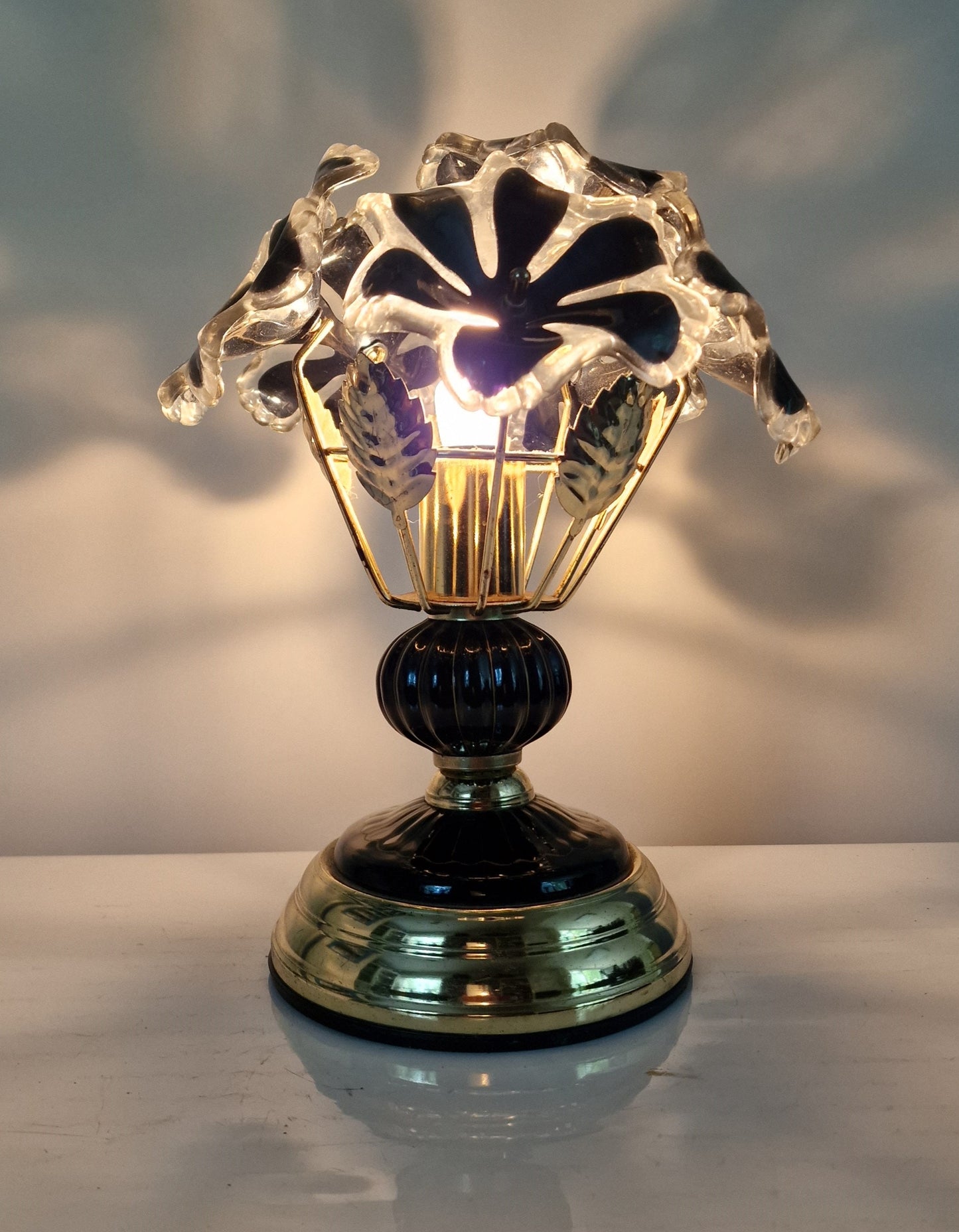 Vintage Flower Table Lamp, Retro Black Gold Kitchenette Lighting