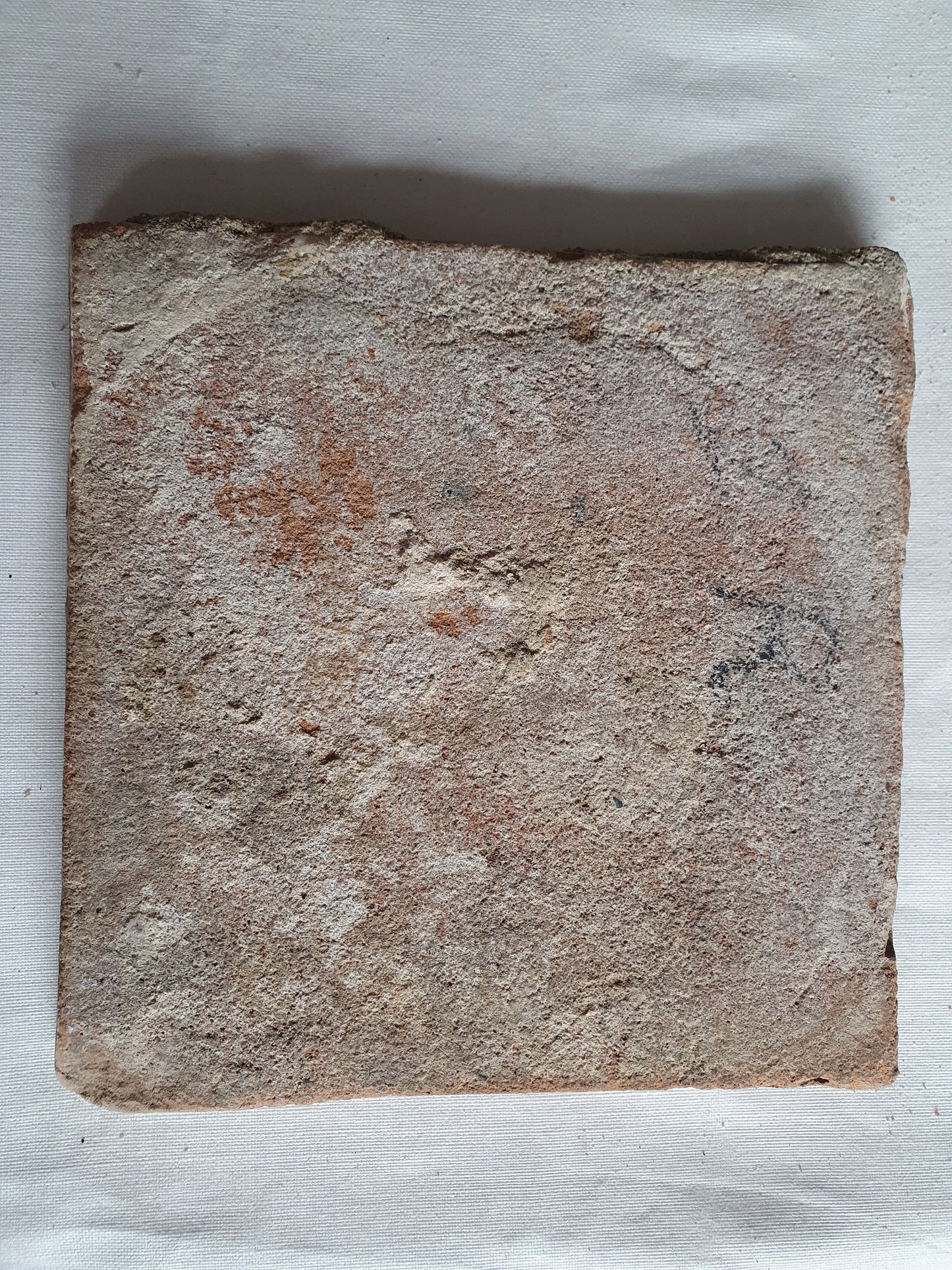Antique Dutch Tile - rare , oxhead corner - Dated 1640- 1660 tulp drietulp in antique