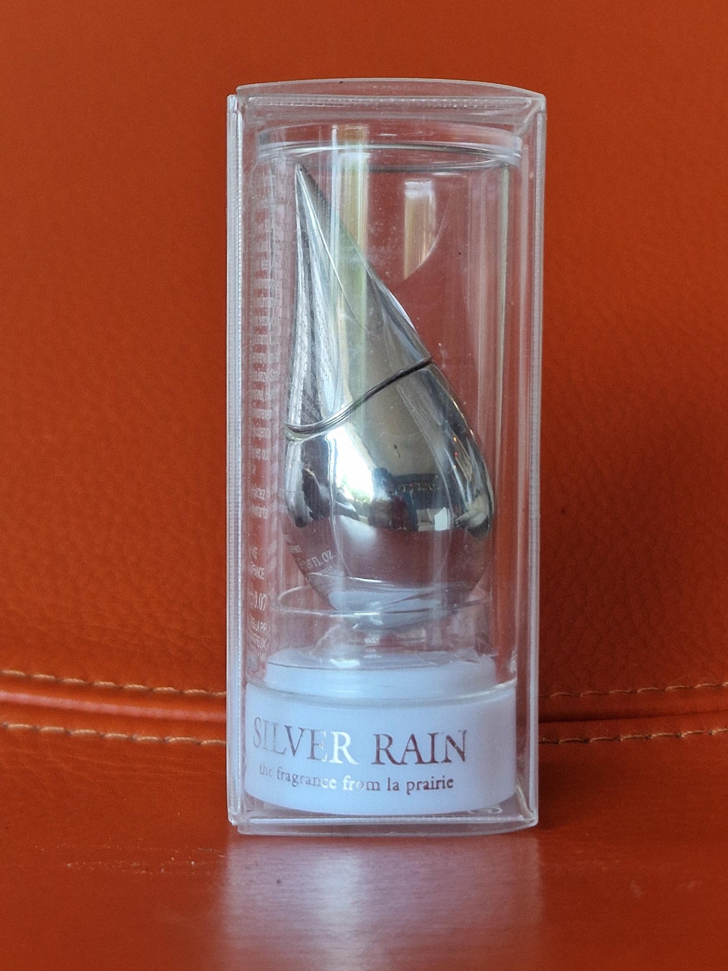 silver rain la prairie retired collector collectable bottle ! Silverrain laprairie 5ml