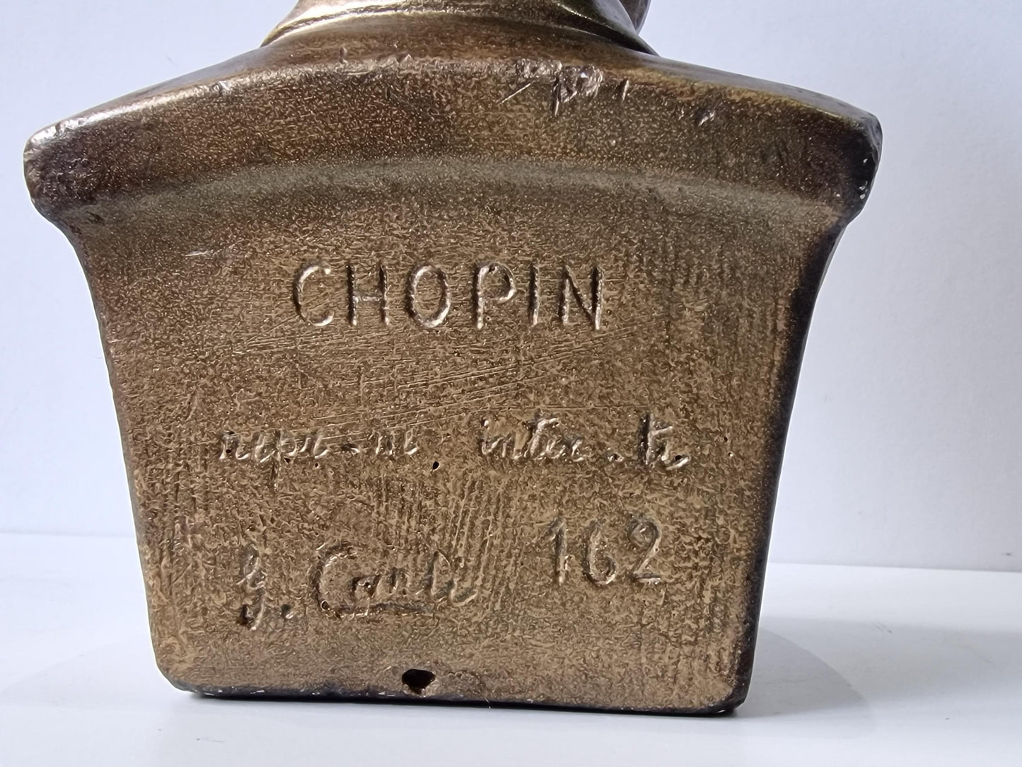 Piano Buste Chopin, by g Carli, signed Goldbronze figure, signed on back, numbered, limited edition, piano figure statue library, numbered,