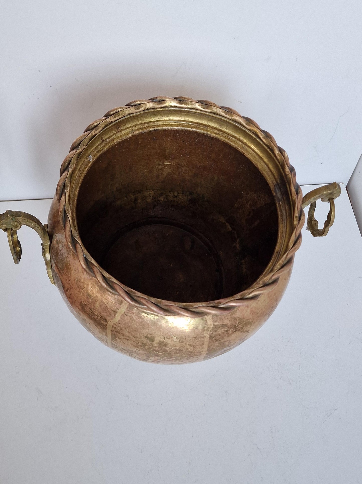 Antique Red Copper Cachepot, Lion Head Handles, Dutch Luxe ca 1900