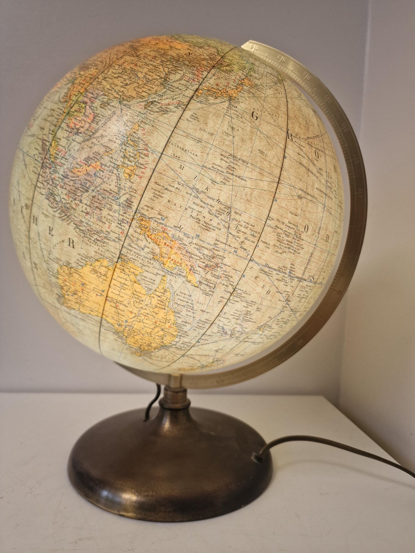 Vintage XL Light Up Glass Globe – JRO verlag Munchen, Germany
