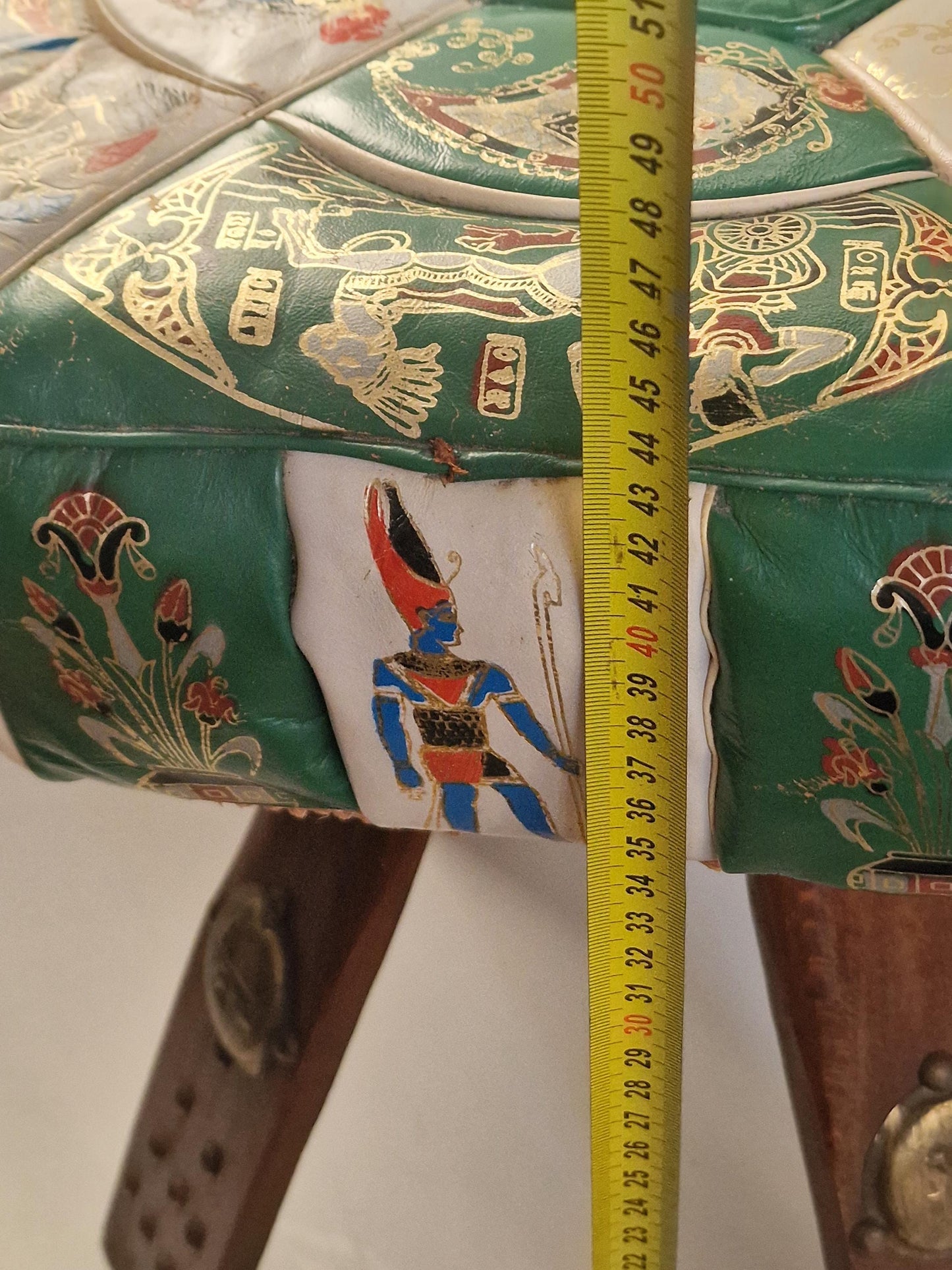Vintage Leather stool: Eclectic Boho Egyptian Style kruk ottoman