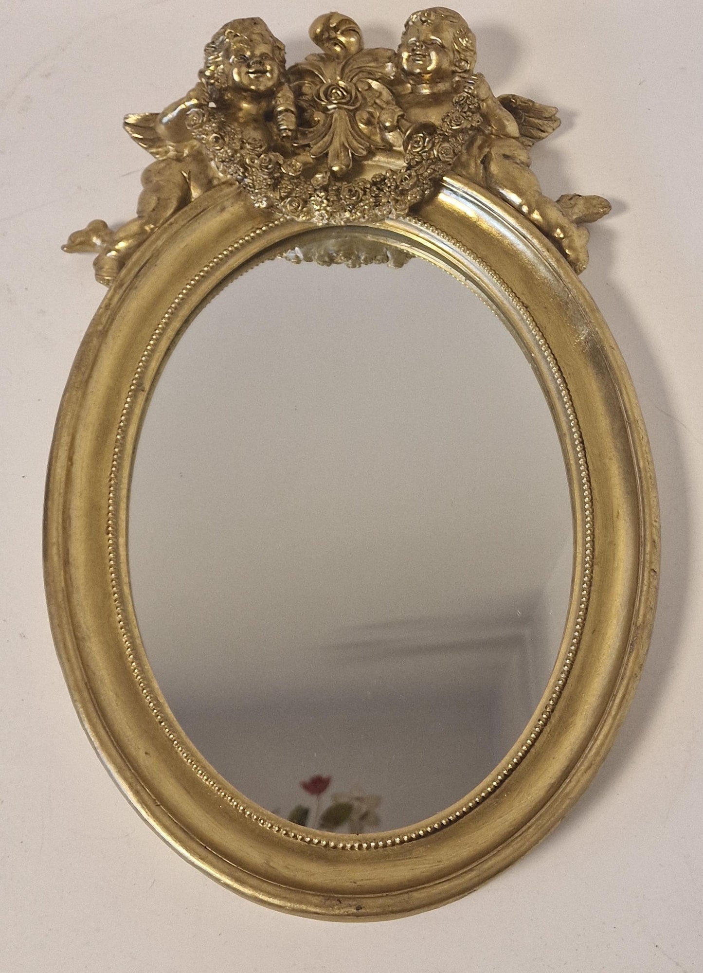 Louis XVI Gold oval Mirror, Cherubs Detail
