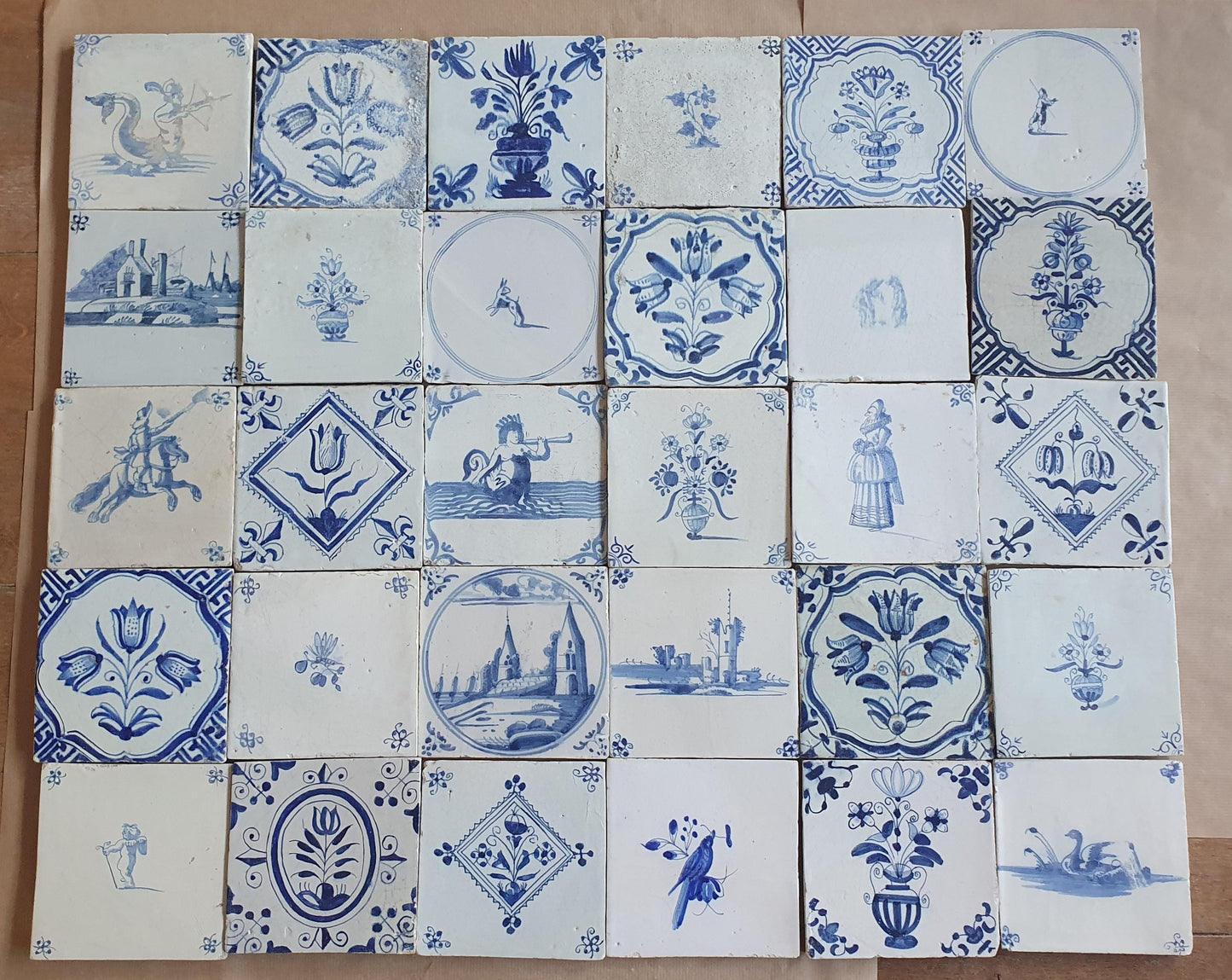 17th/18th Delft tiles, a mix of antique tiles, set of 30