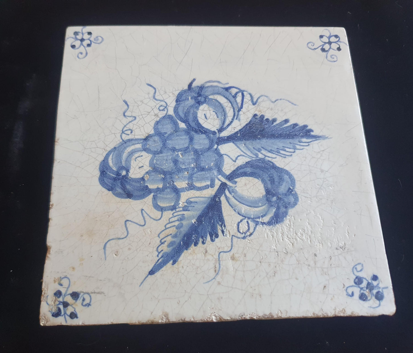 Dutch Delft Blue Tile, Fruit bowl, 18th century, planttile antique collectable and backsplash fireplace kitchen tiles