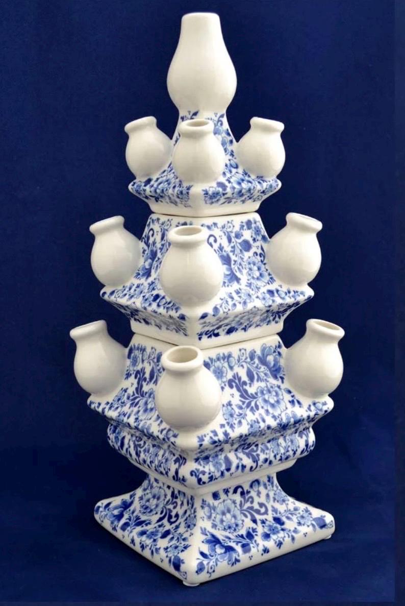 Delft blue Holland Tulip Vase, Dutch, Gallery vase, vintage, Mint Condition Ceramic