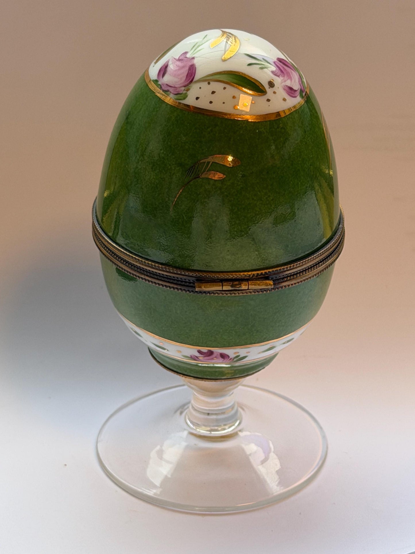 gilded porcelain musical egg w. gold swan, musicbox with Vintage Fabergé Style Egg Music Box with Hidden Trinket Compartment, vintage