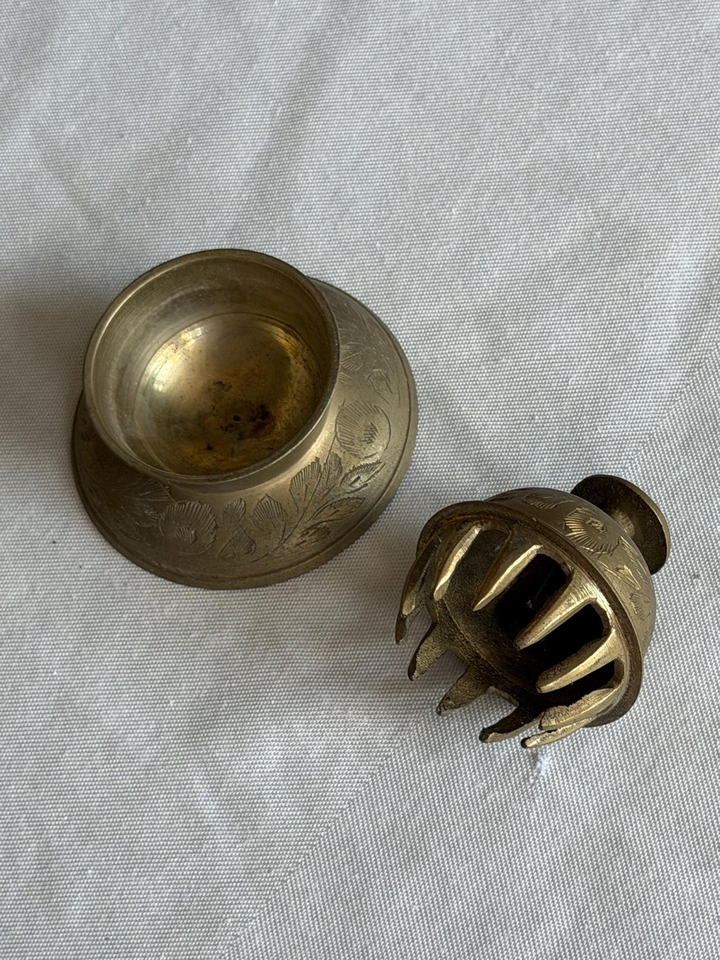 Antique British Colonial Indian Brass Desk or servant Bell c.1900 – Hand-Engraved Hotel Service Bell