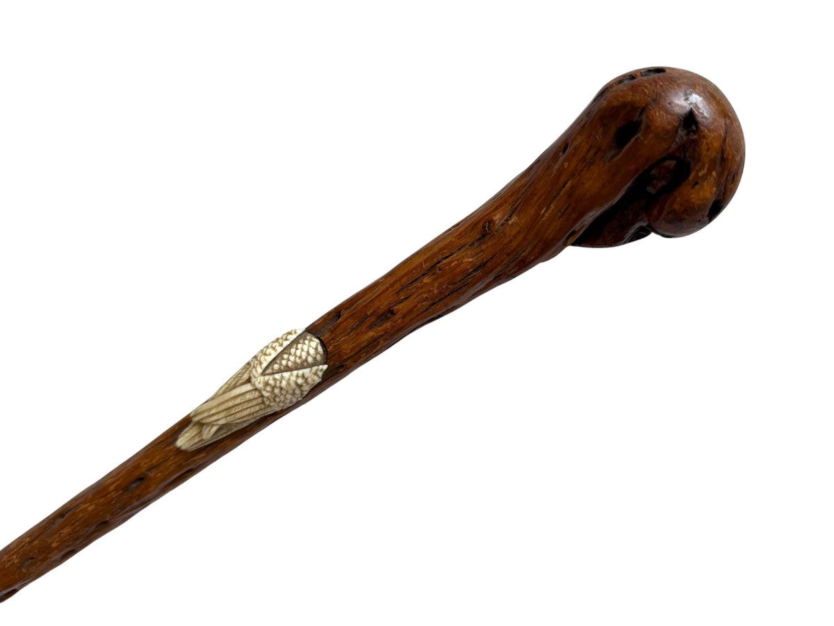 antique walking cane stick with cow ornament , european collection, gentlemen's flannel stick. Wandelstok