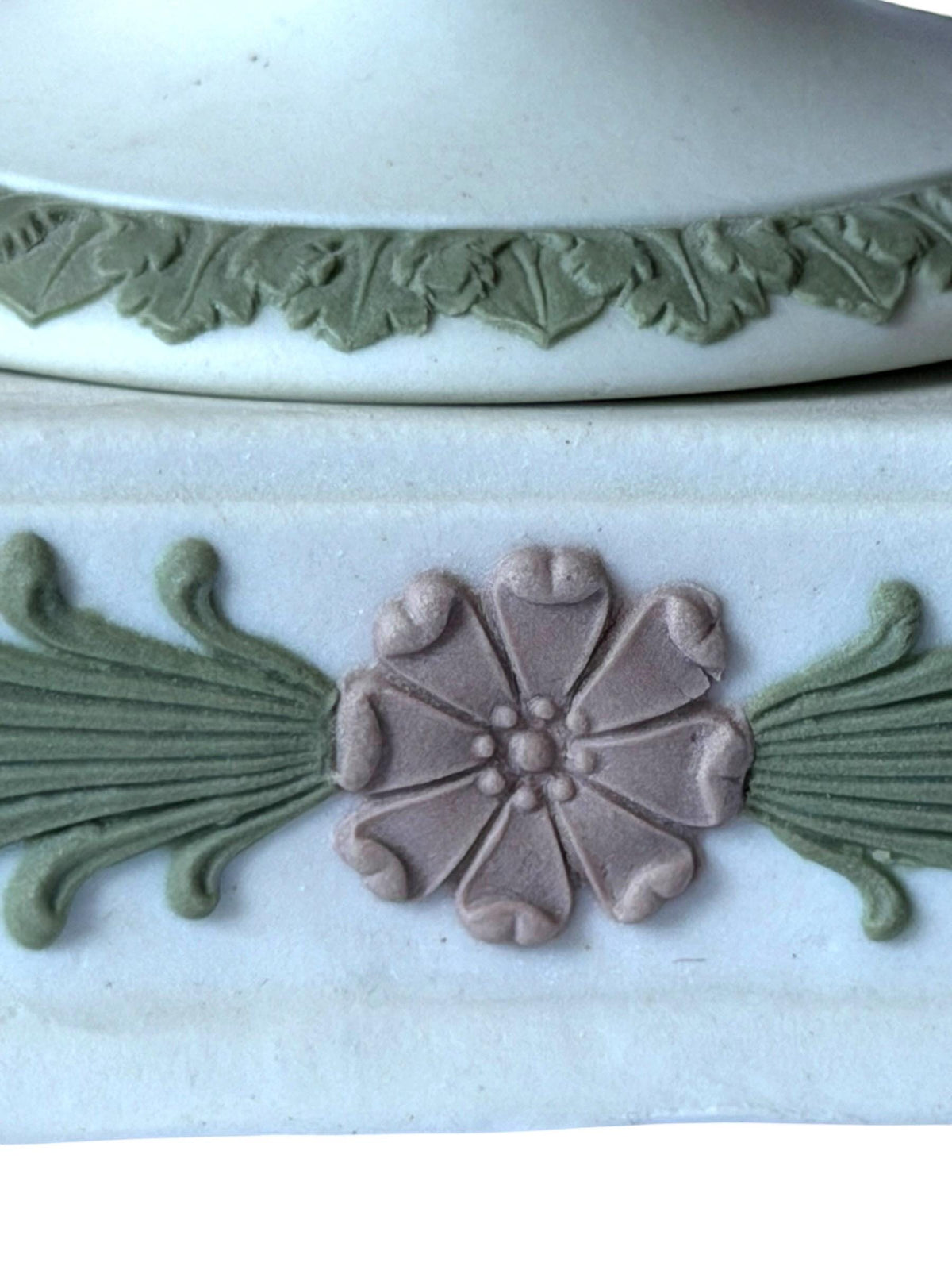 Wedgwood Tri-Color Jasperware lidded vase, Covered chestnut Vase, Sage Green Lilac White, 19th Century, rare exclusive mantel piece ca 1870