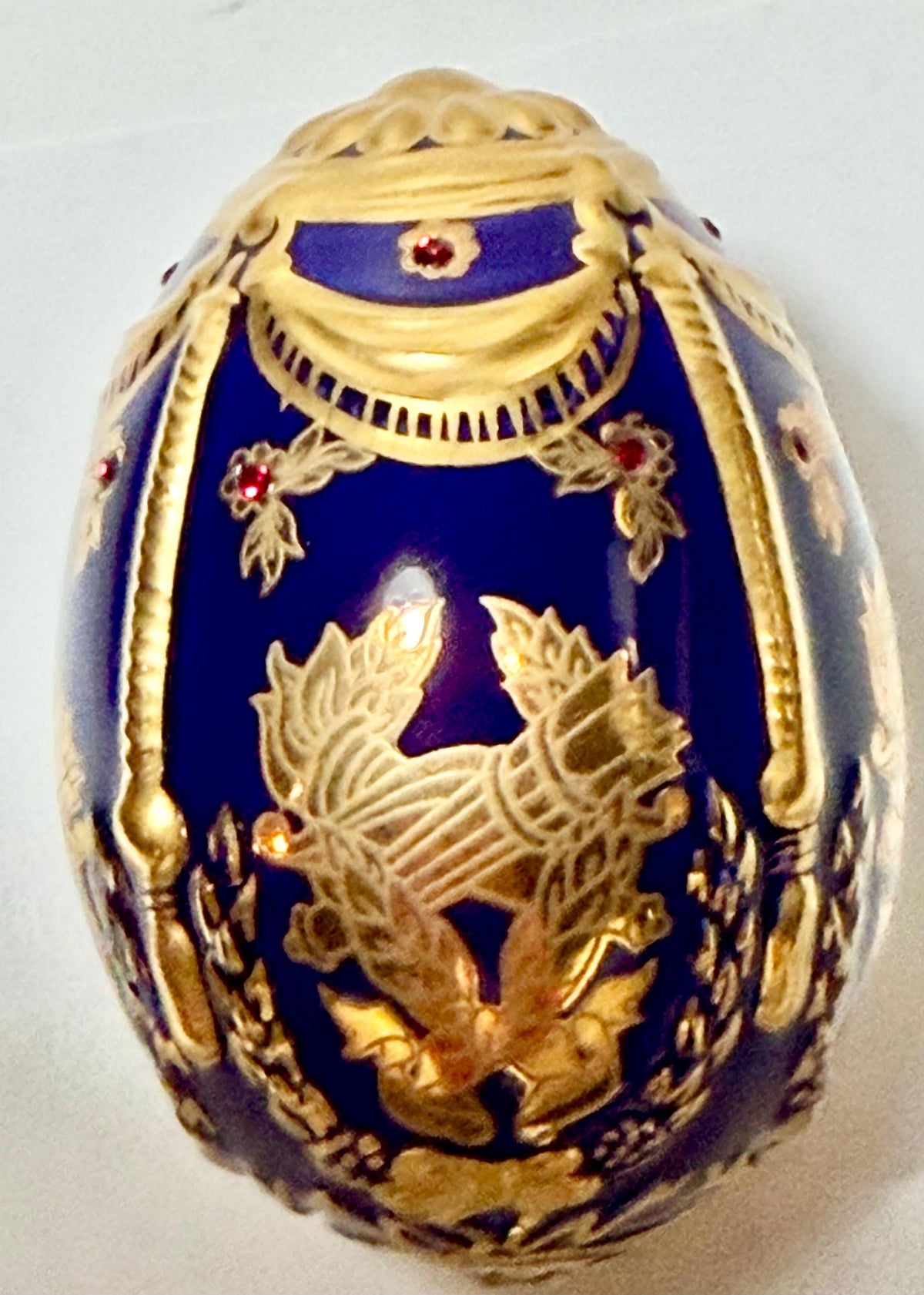 House of Fabergé kobalt porcelain Collector Egg, Faberge 24K gilt, crystals, faberge