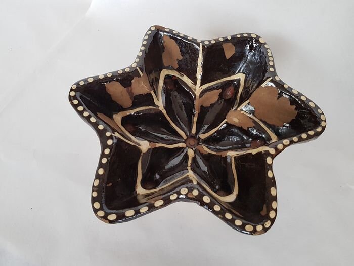 Antique Slibaardewerk Pottery Basket, 18th Century European Dish (30x30x7 cm)