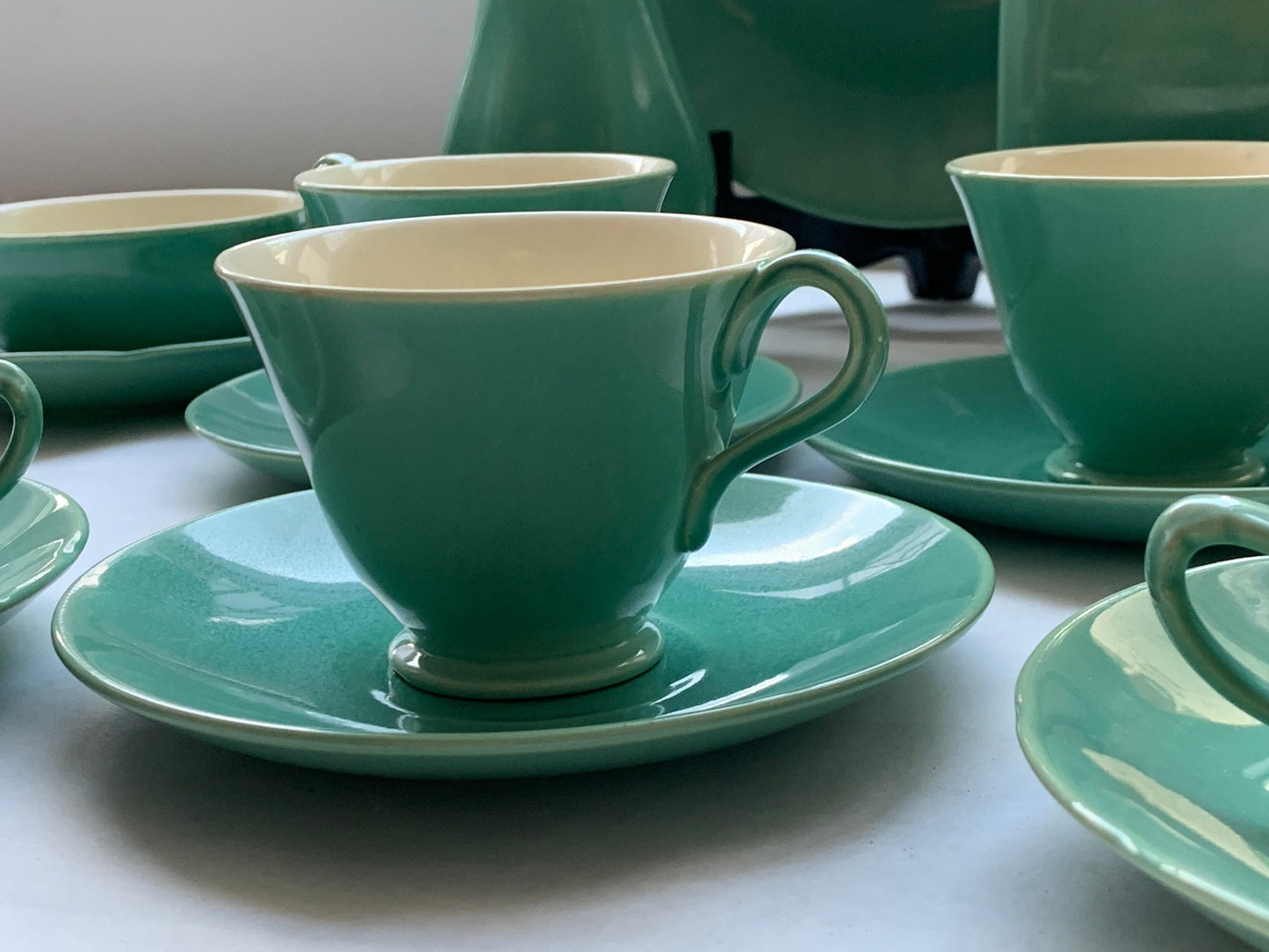 Art Deco Plateel Cacao Set, Koninklijke Zuid-Holland, Gouda