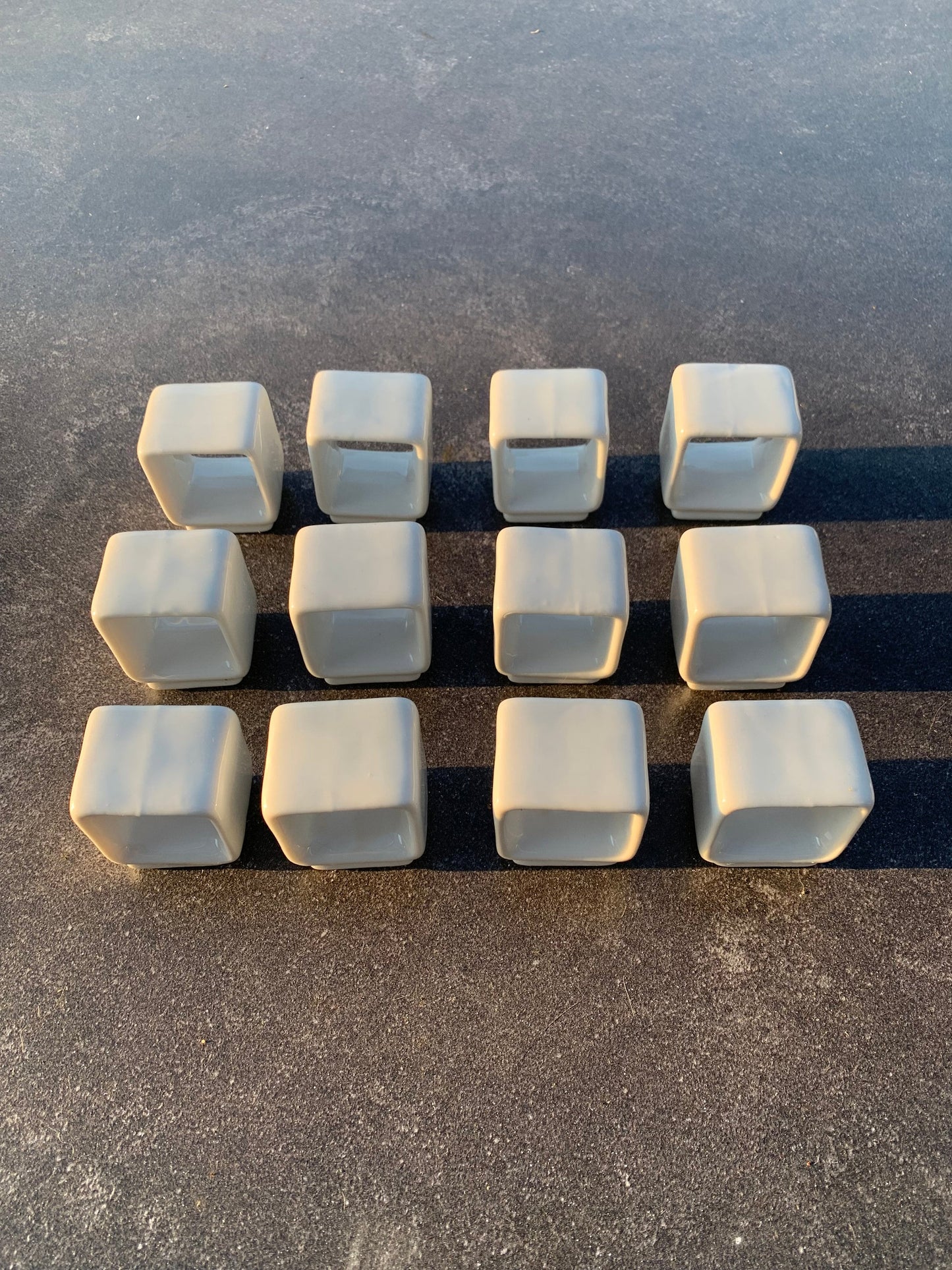 25 Maxwell & Williams White Ceramic Napkin Rings with Bowls