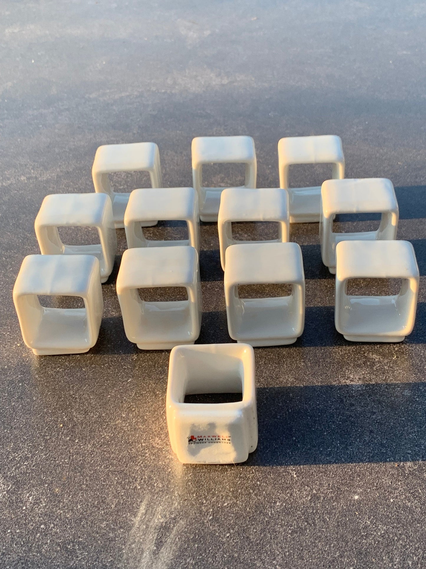 25 Maxwell & Williams White Ceramic Napkin Rings with Bowls