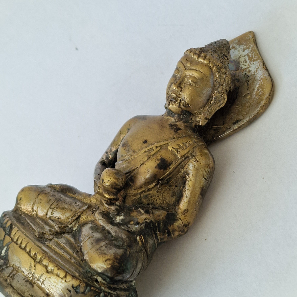 Antieke verzilverde boeddha Siddarta Gautama - eind 19e eeuw