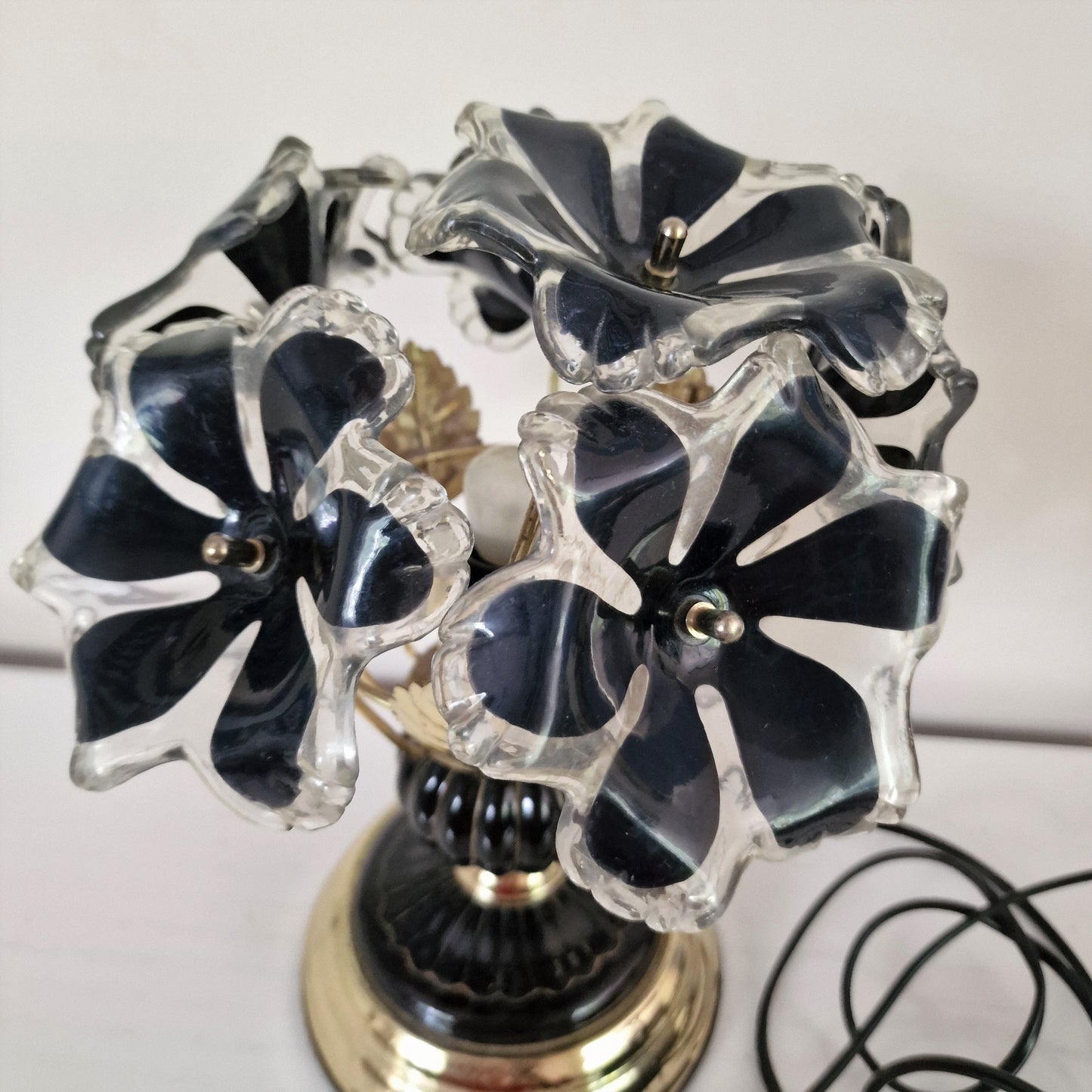 Vintage Flower Table Lamp, Retro Black Gold Kitchenette Lighting