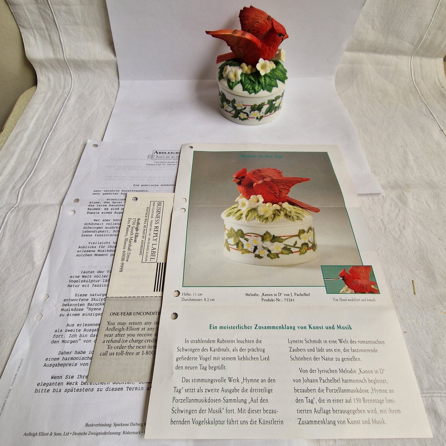 Pachebel Canon in D Music Box, Cardinal Bird Biscuit Porcelain Trinket