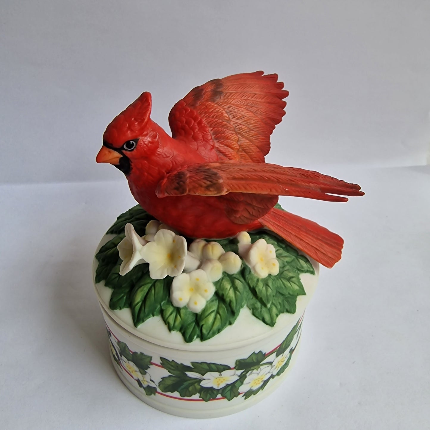 Pachebel Canon in D Music Box, Cardinal Bird Biscuit Porcelain Trinket