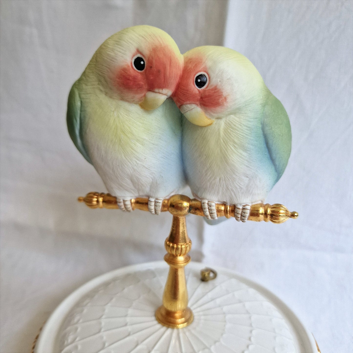 House of Fabergé, The Fabergé Guilded Cage, muziekdoos, gouden kooivogels papegaaien