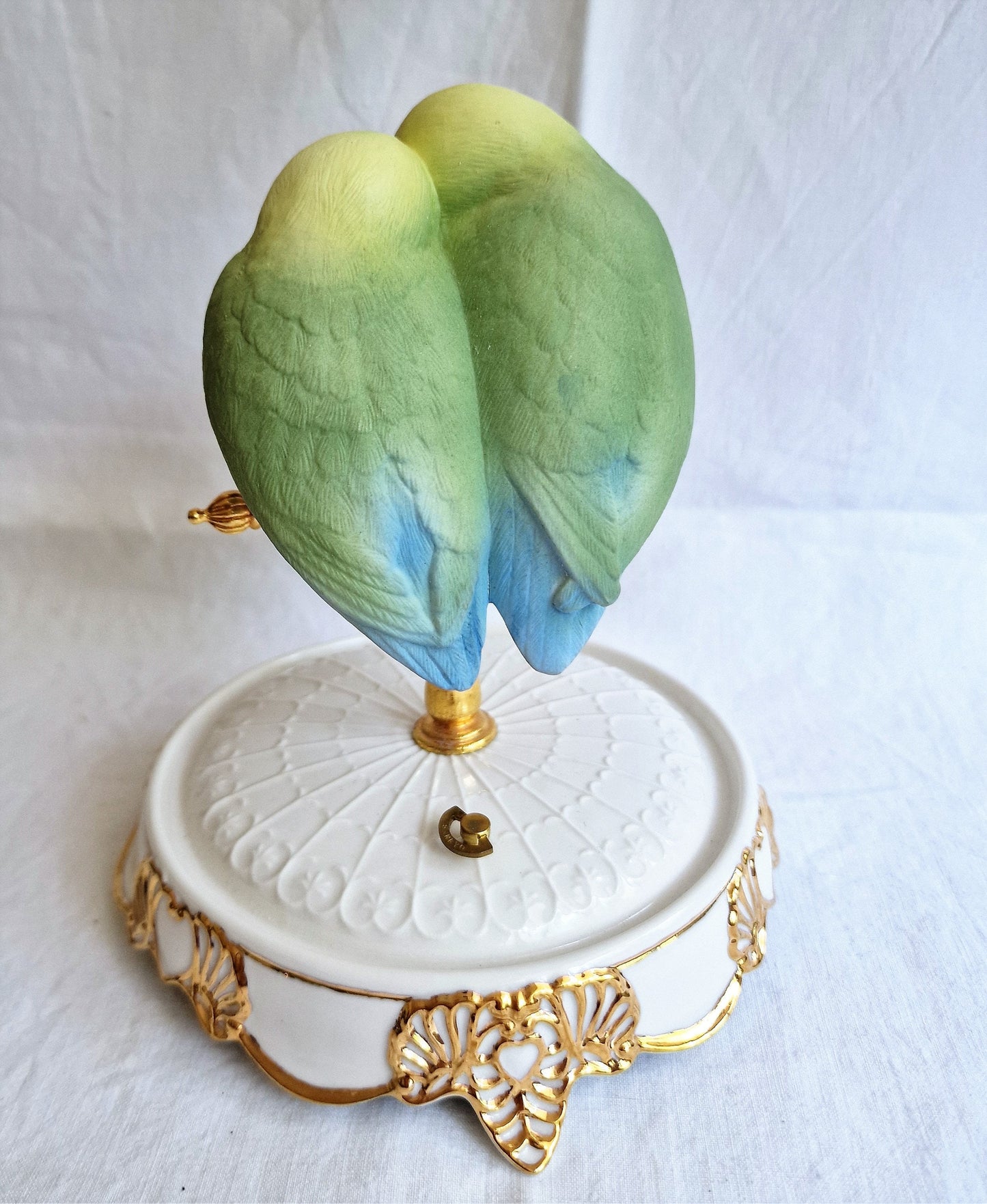 House of Fabergé, The Fabergé Guilded Cage, muziekdoos, gouden kooivogels papegaaien