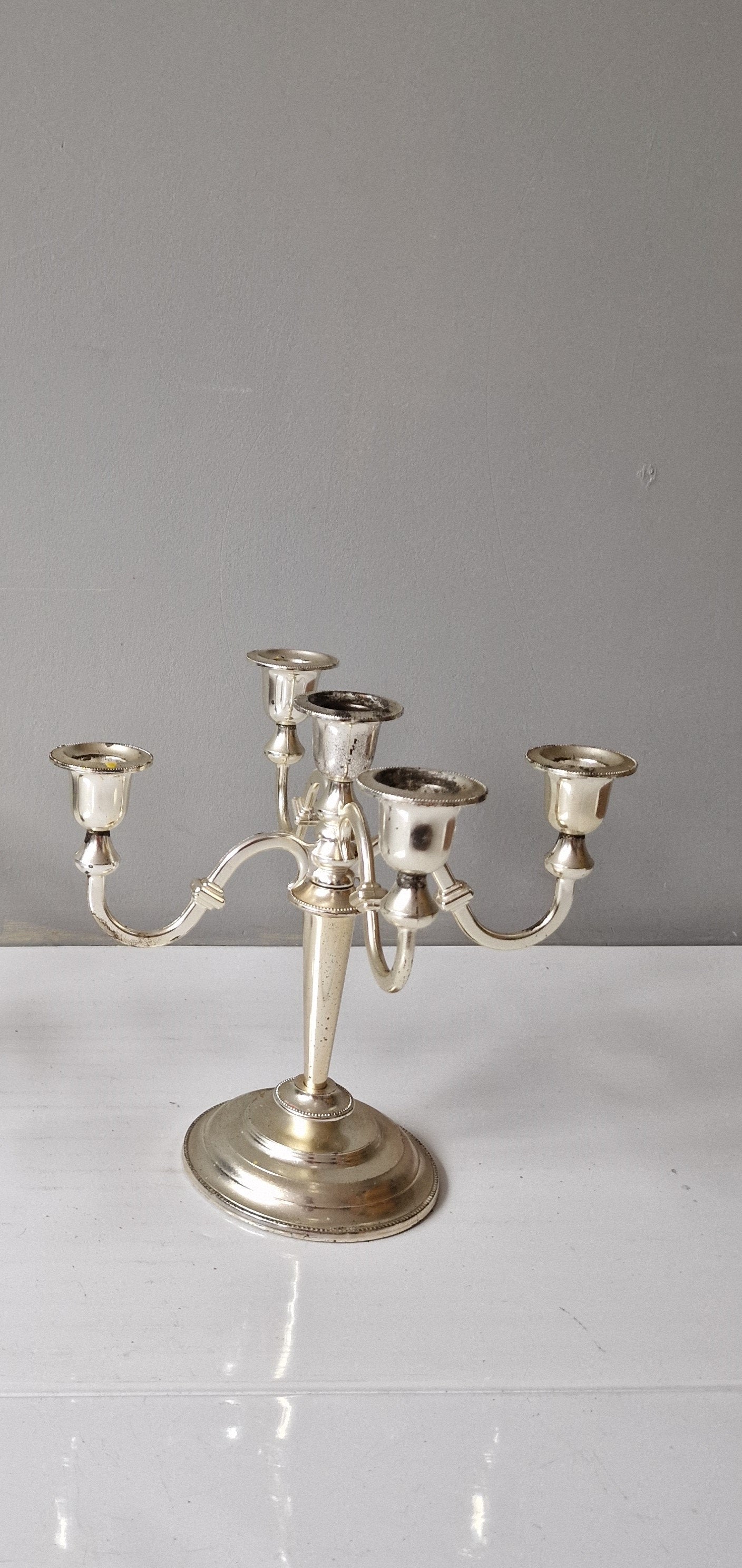 Art Deco Hollandse tafelkandelaar voor 5 kaarsen met parelrand, midcentury