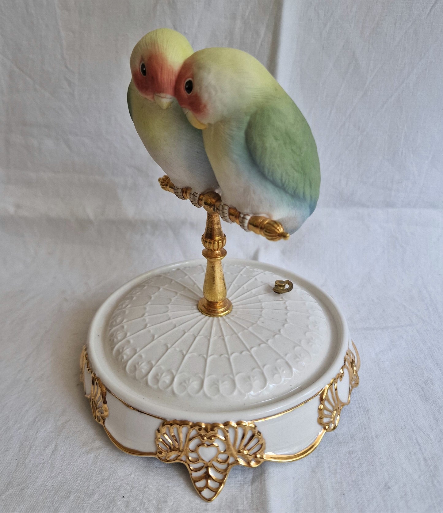 House of Fabergé, The Fabergé Guilded Cage, muziekdoos, gouden kooivogels papegaaien