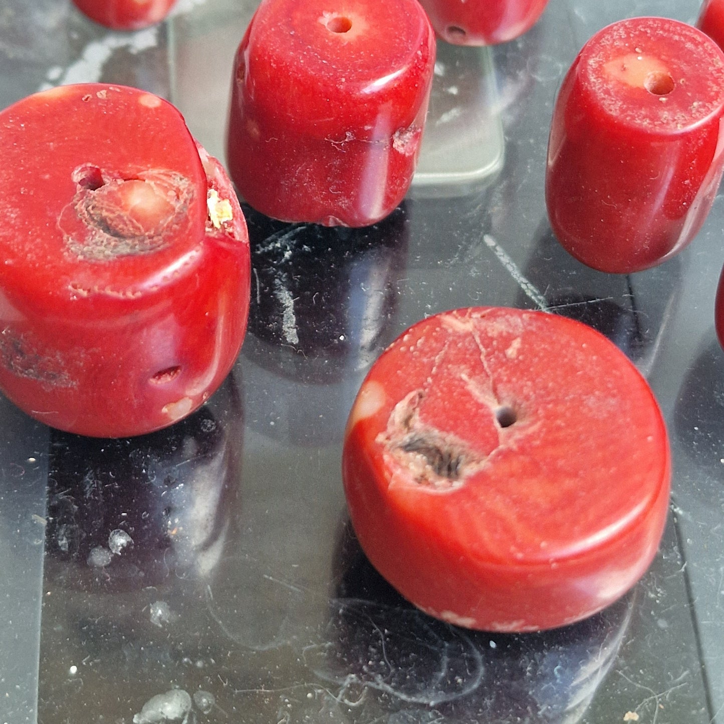 bloedkoraal kralen, red coral beads, 100 grams, more available