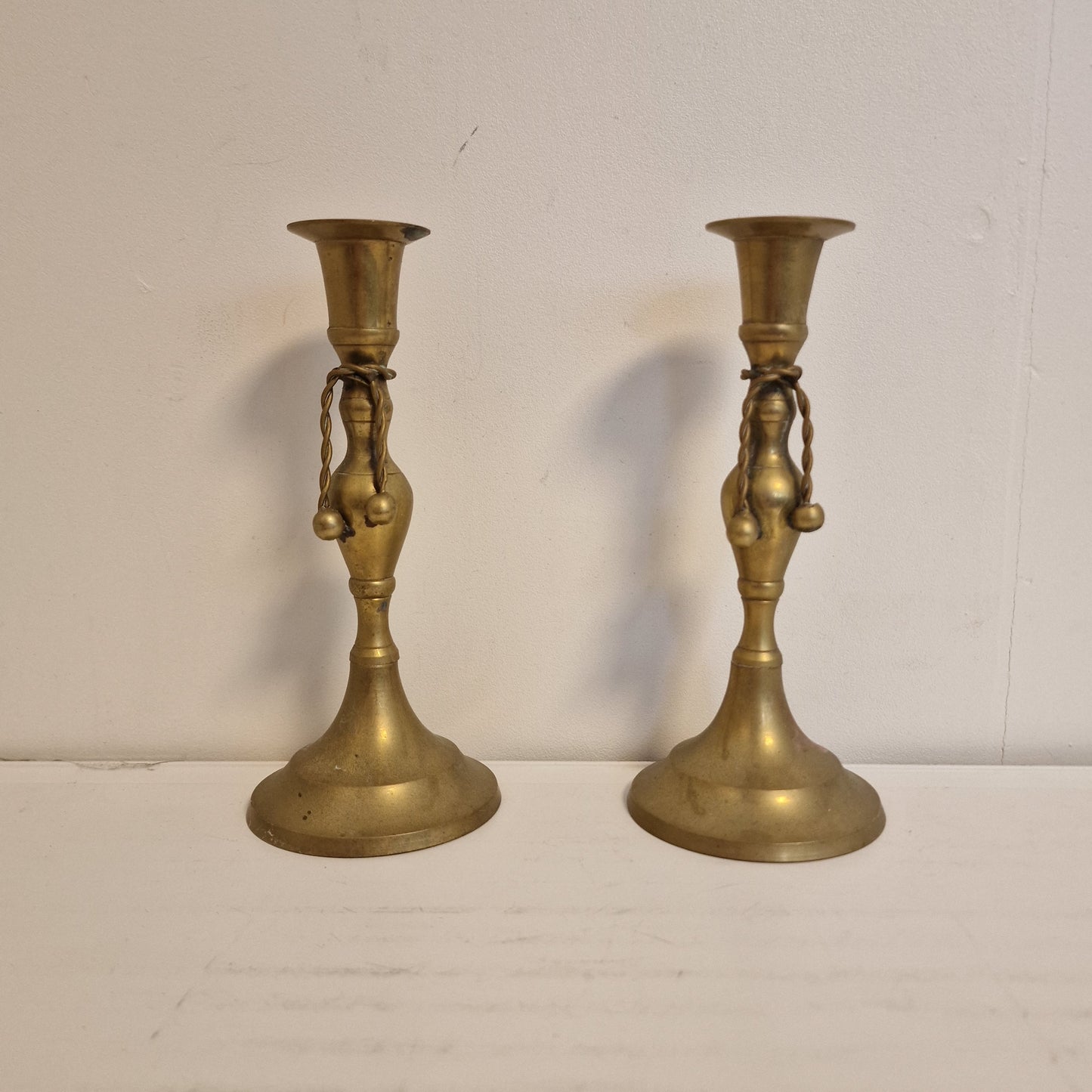 stel antieke kandelaars. Victorian, ca 1910, authentic antique candlesticks