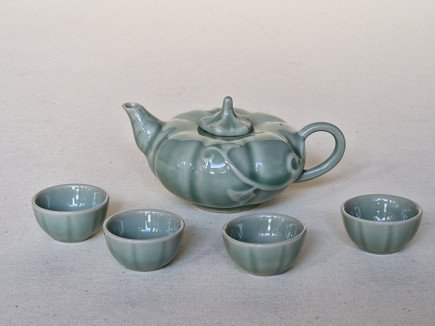 lichtgroen celadon pompoen thee set, celadon porcelain, celadon porselein