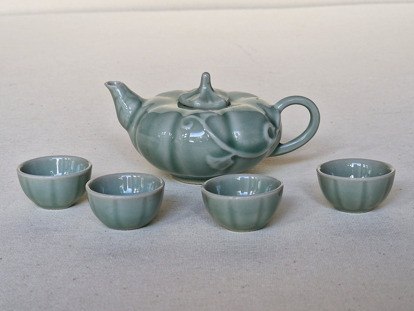 lichtgroen celadon pompoen thee set, celadon porcelain, celadon porselein