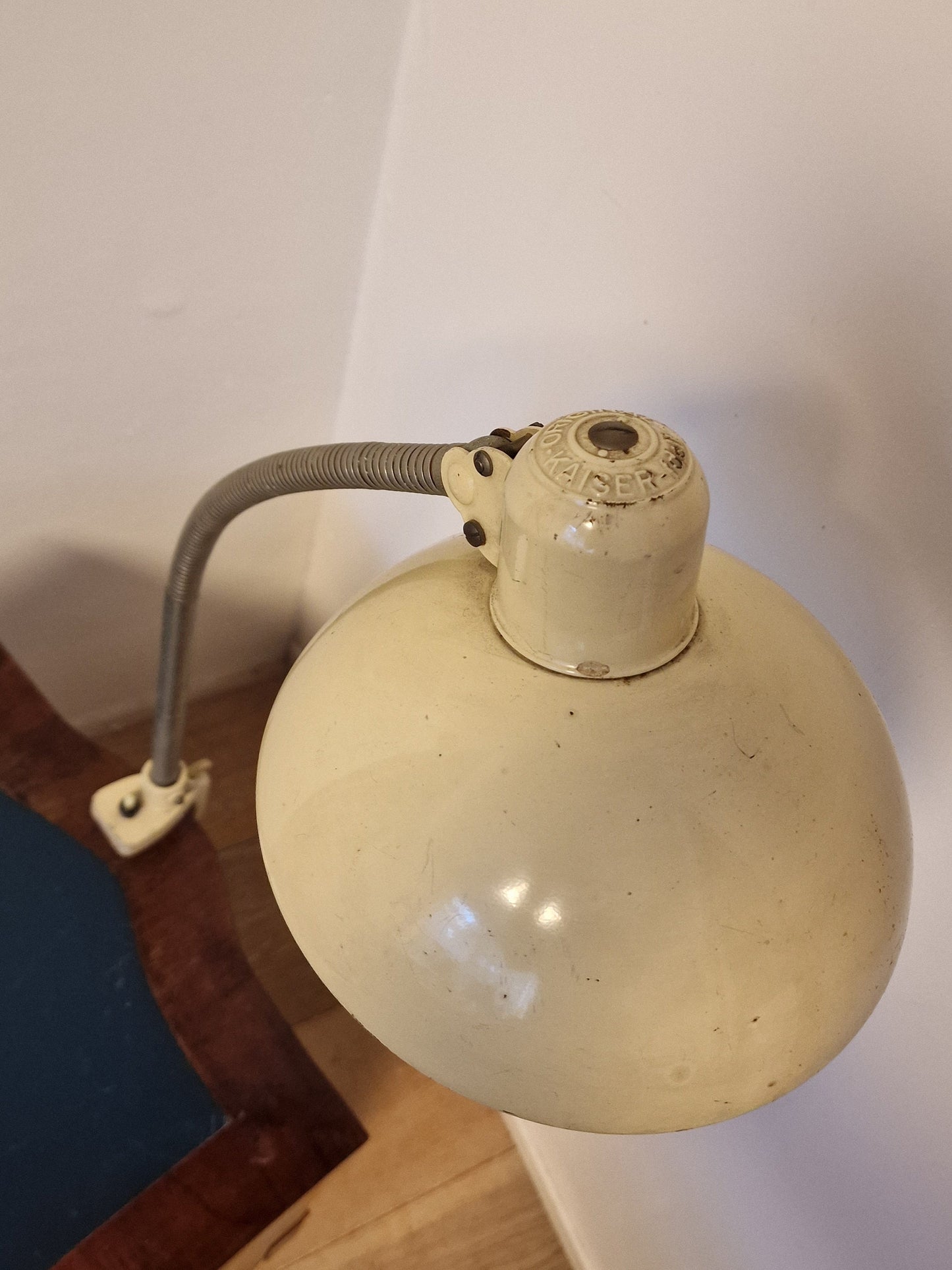 Vintage Kaiser I Dell 6740 Task Lamp: Christian Dell Bauhaus Design