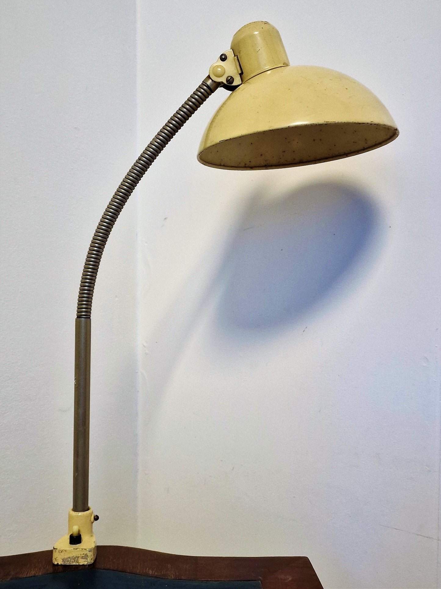 Vintage Kaiser I Dell 6740 Task Lamp: Christian Dell Bauhaus Design