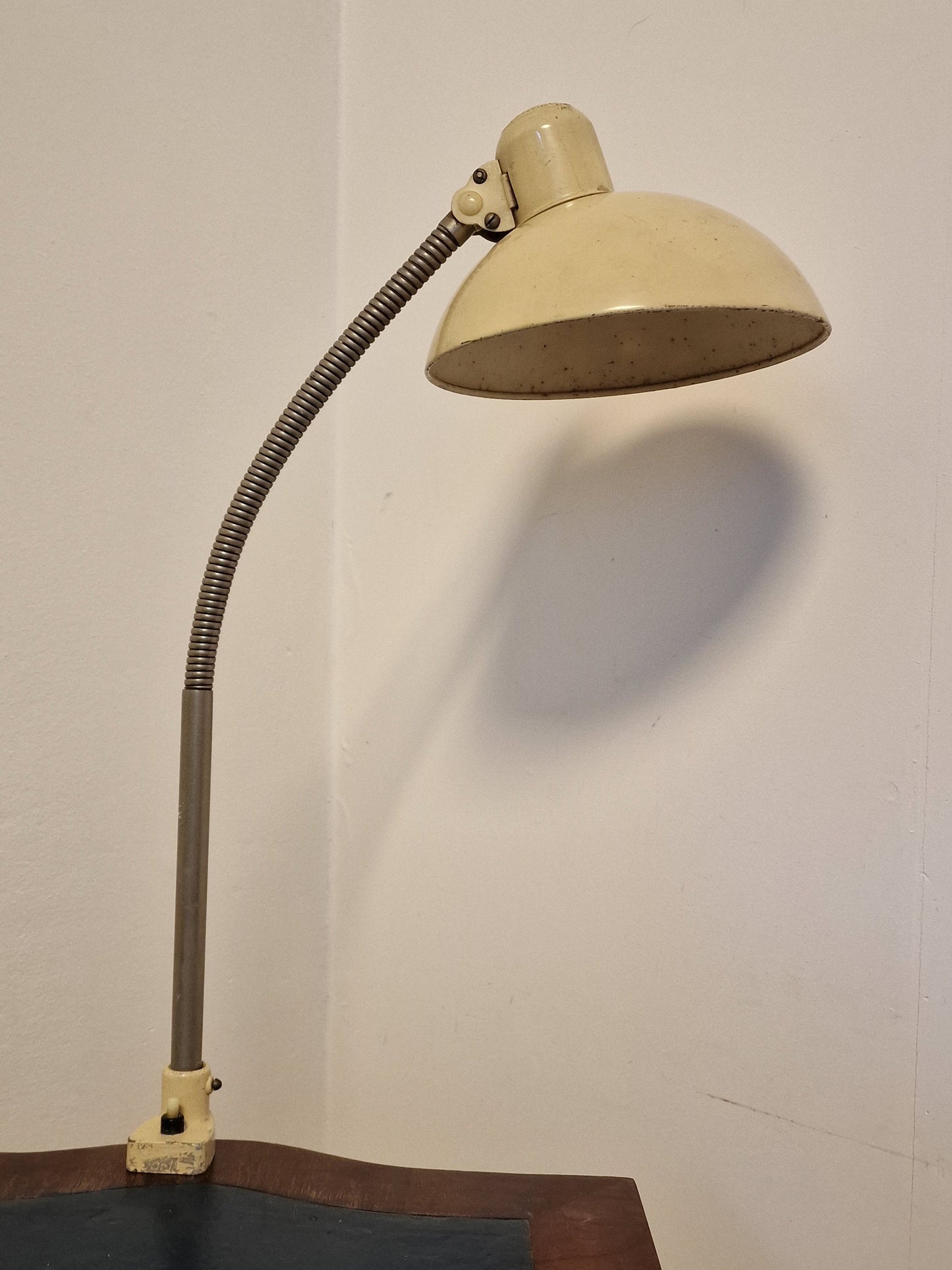Vintage Kaiser I Dell 6740 Task Lamp: Christian Dell Bauhaus Design