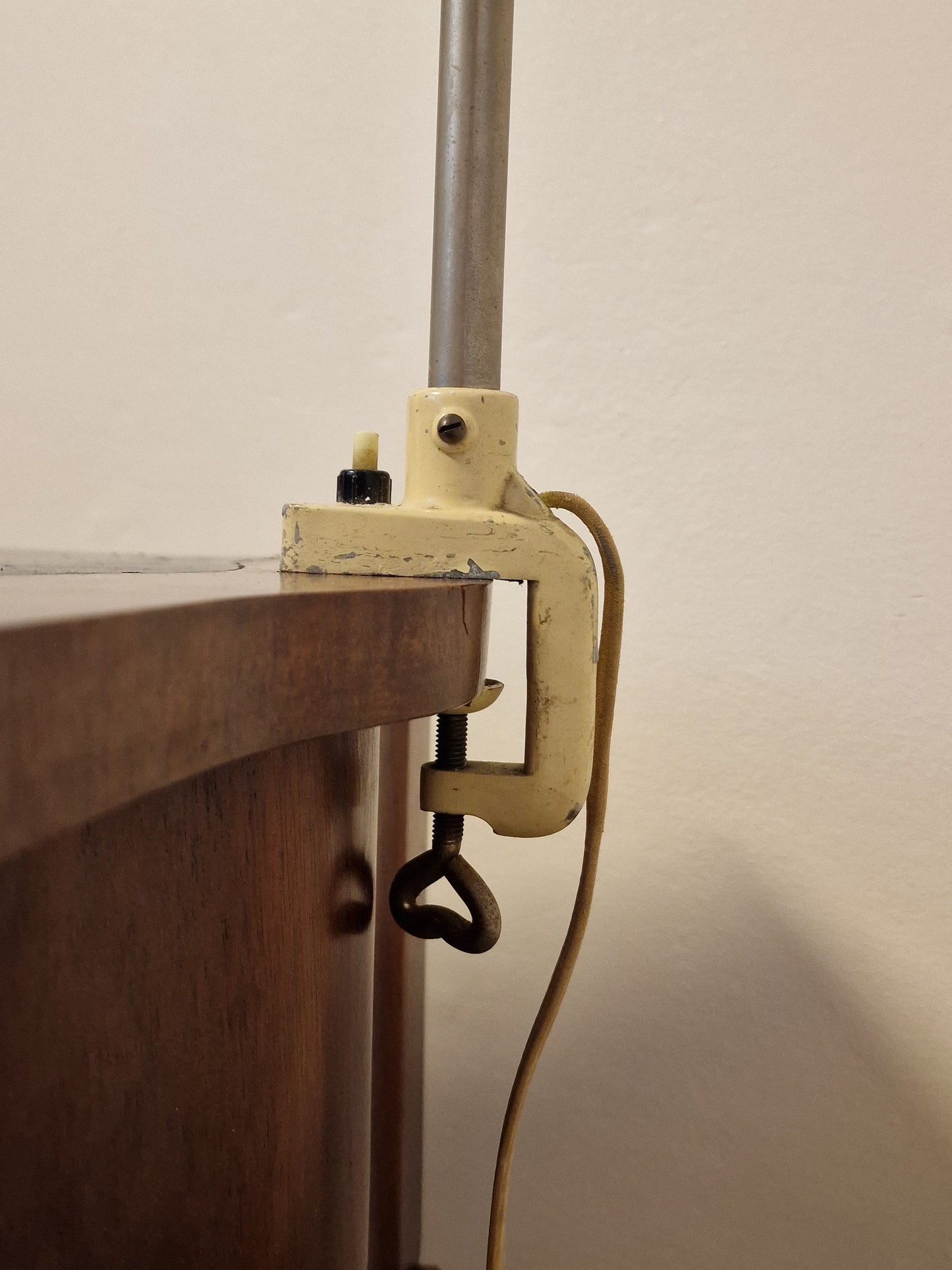 Vintage Kaiser I Dell 6740 Task Lamp: Christian Dell Bauhaus Design