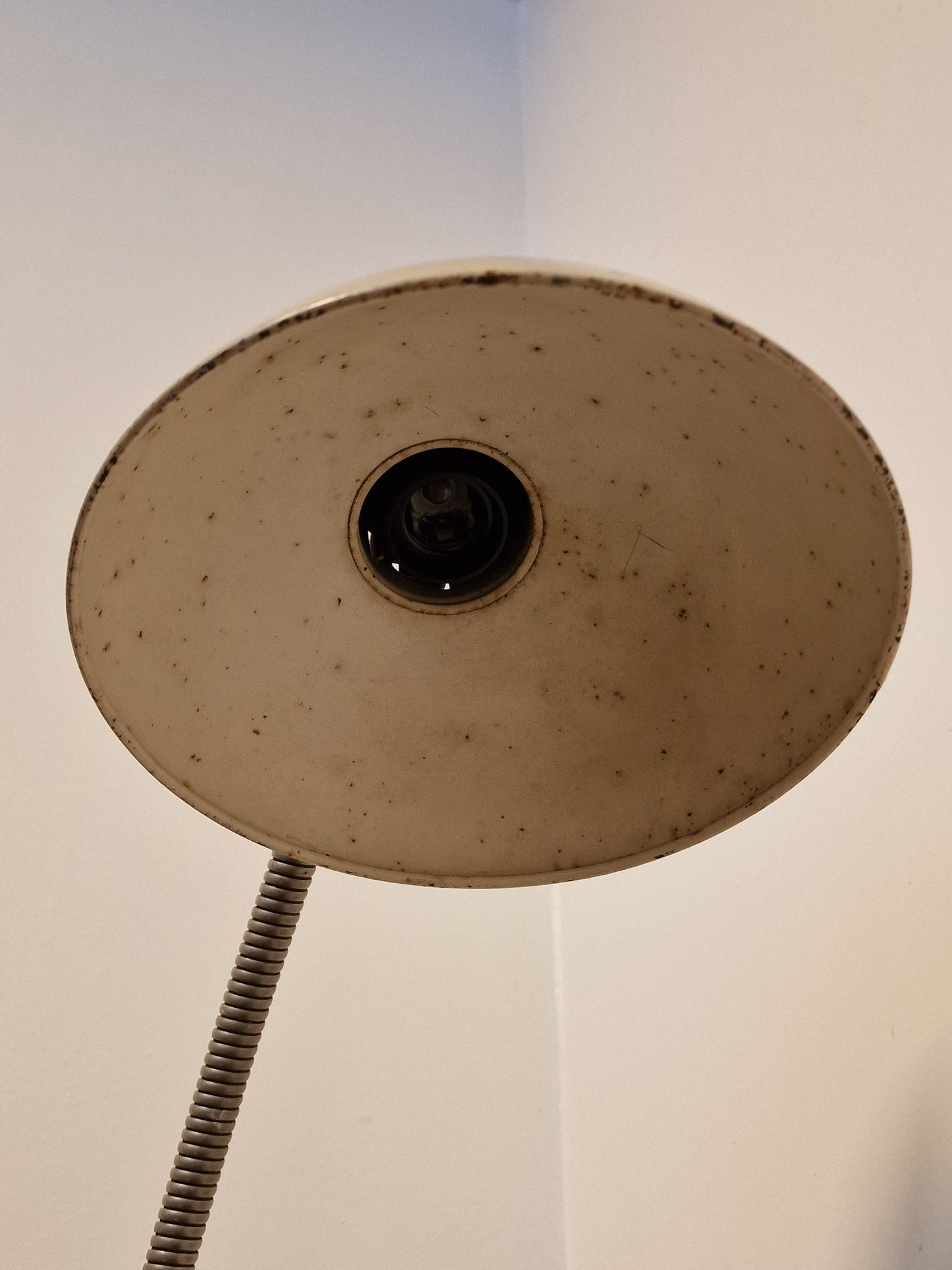 Vintage Kaiser I Dell 6740 Task Lamp: Christian Dell Bauhaus Design