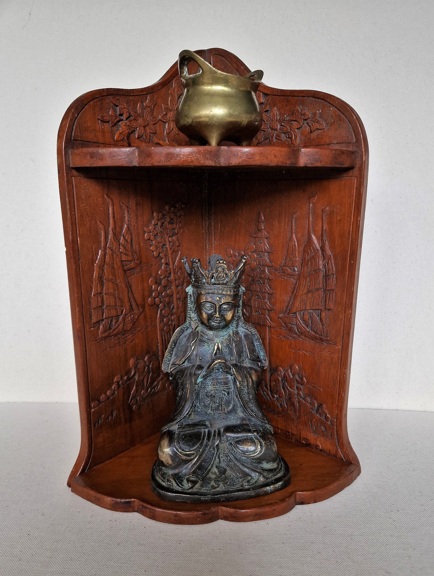 oud hoek huisaltaartje, tempel, mandir punji, punja gebedshuis
