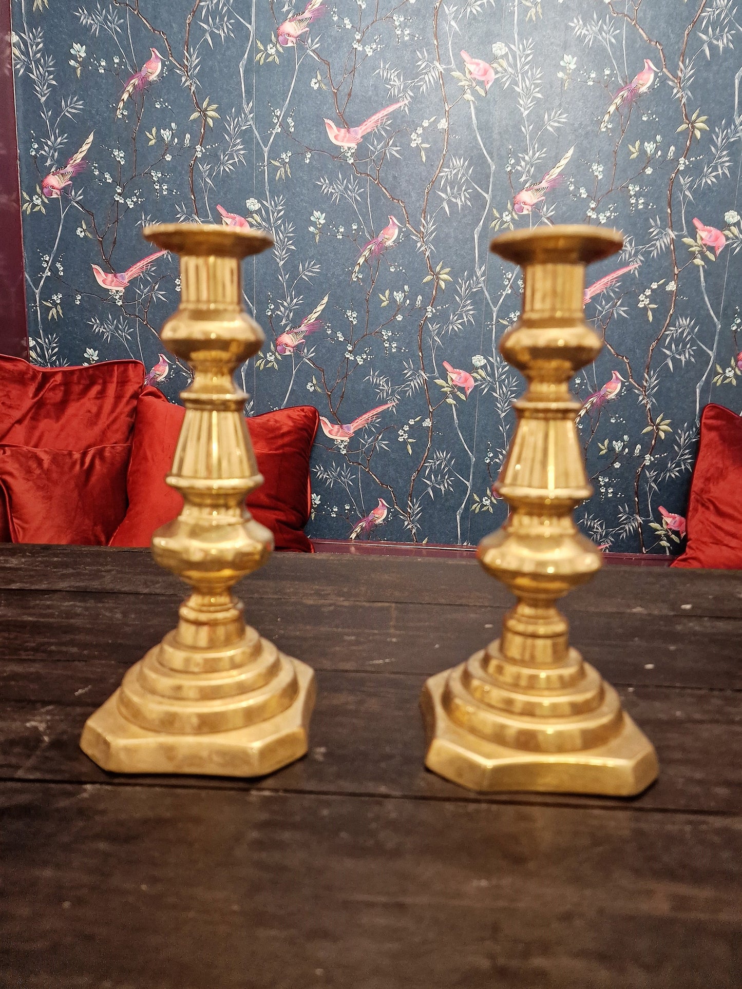 Arts and Crafts kandelaars, brass , can hold waxine