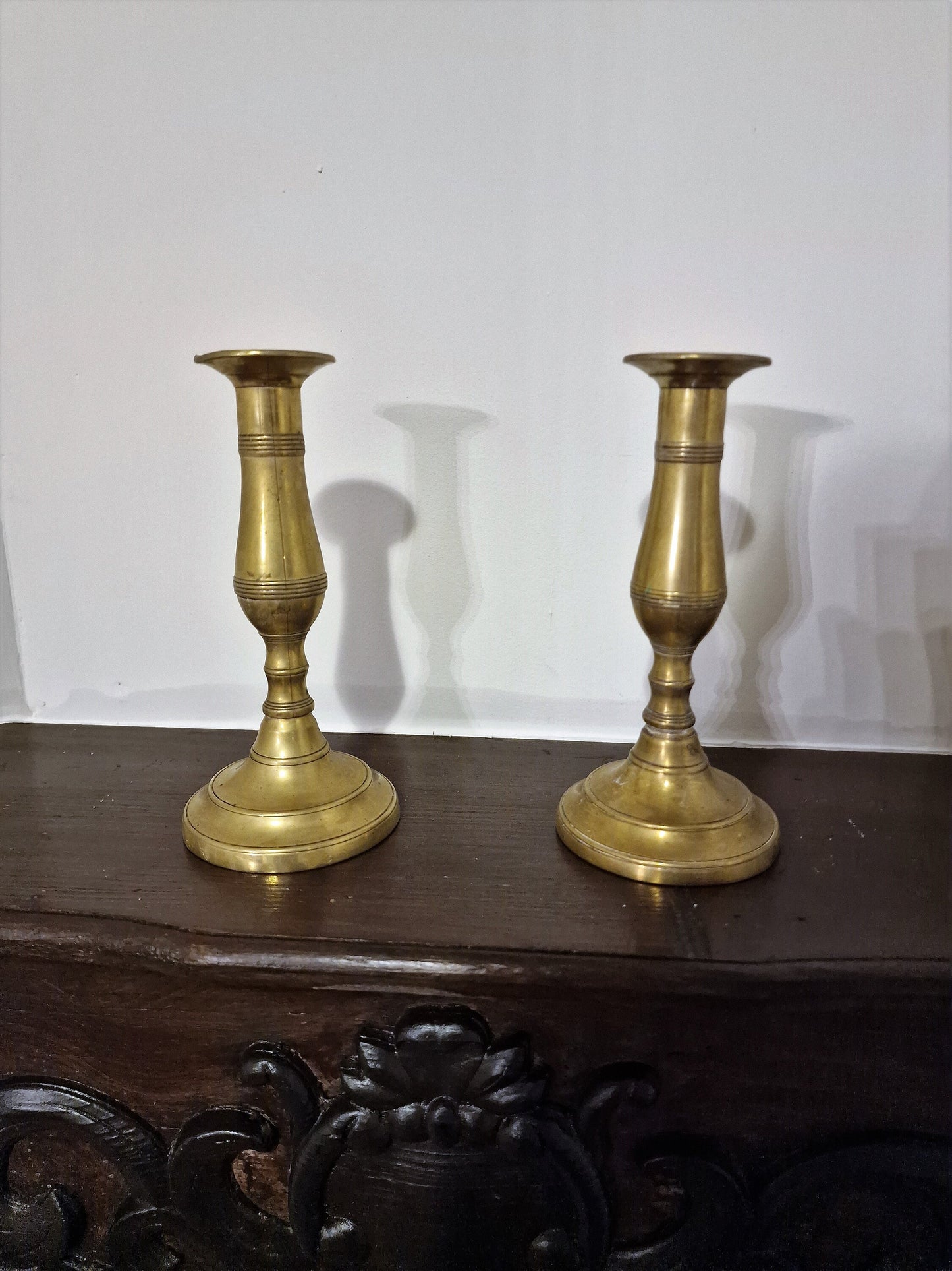 stel antieke kandelaars. Victorian, ca 1910, authentic antique candlesticks