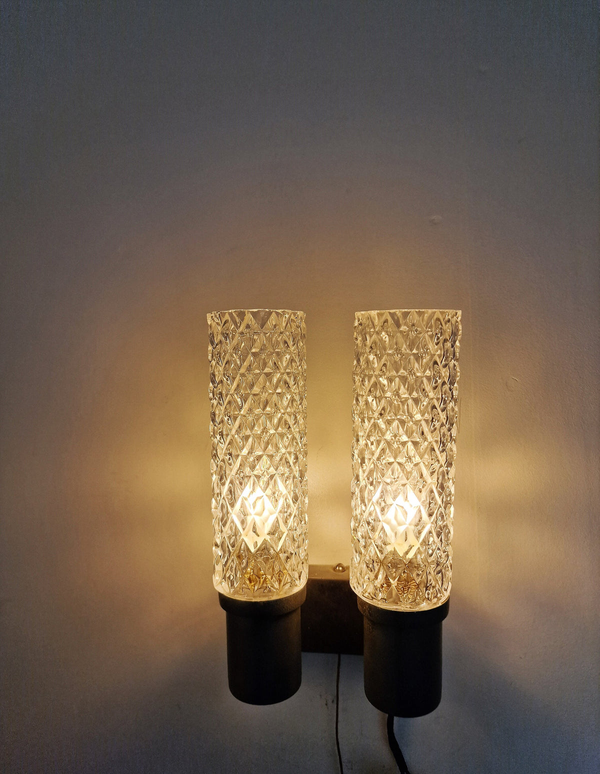 Vintage Crystal Glass Wall Sconce by Paolo Targetti, 1960s Italian Design
