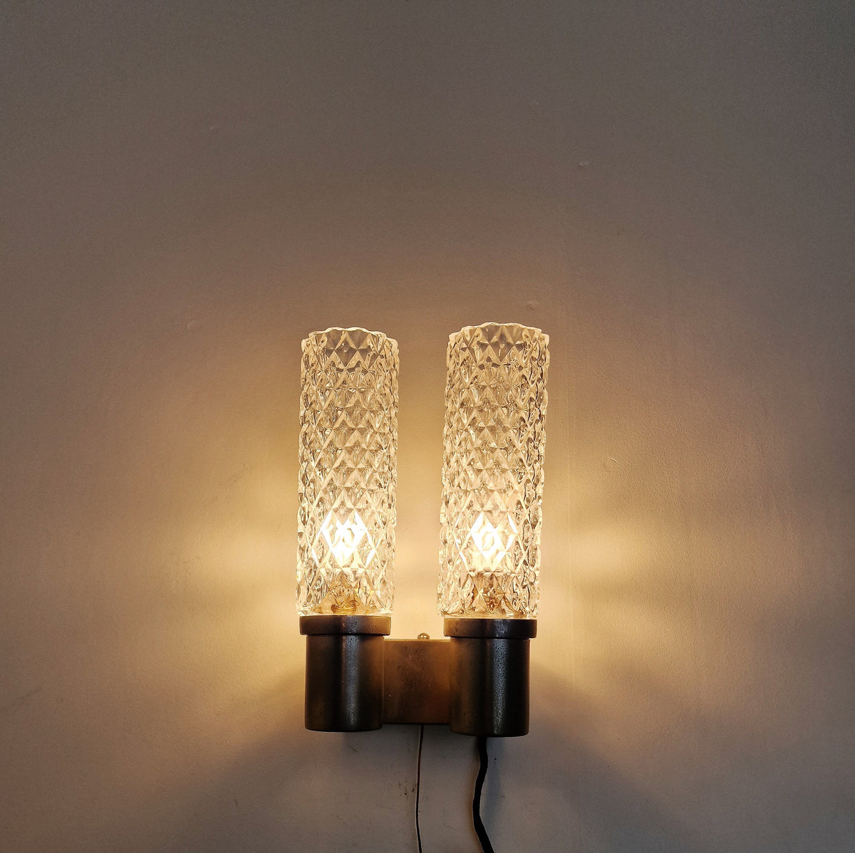 Vintage Crystal Glass Wall Sconce by Paolo Targetti, 1960s Italian Design