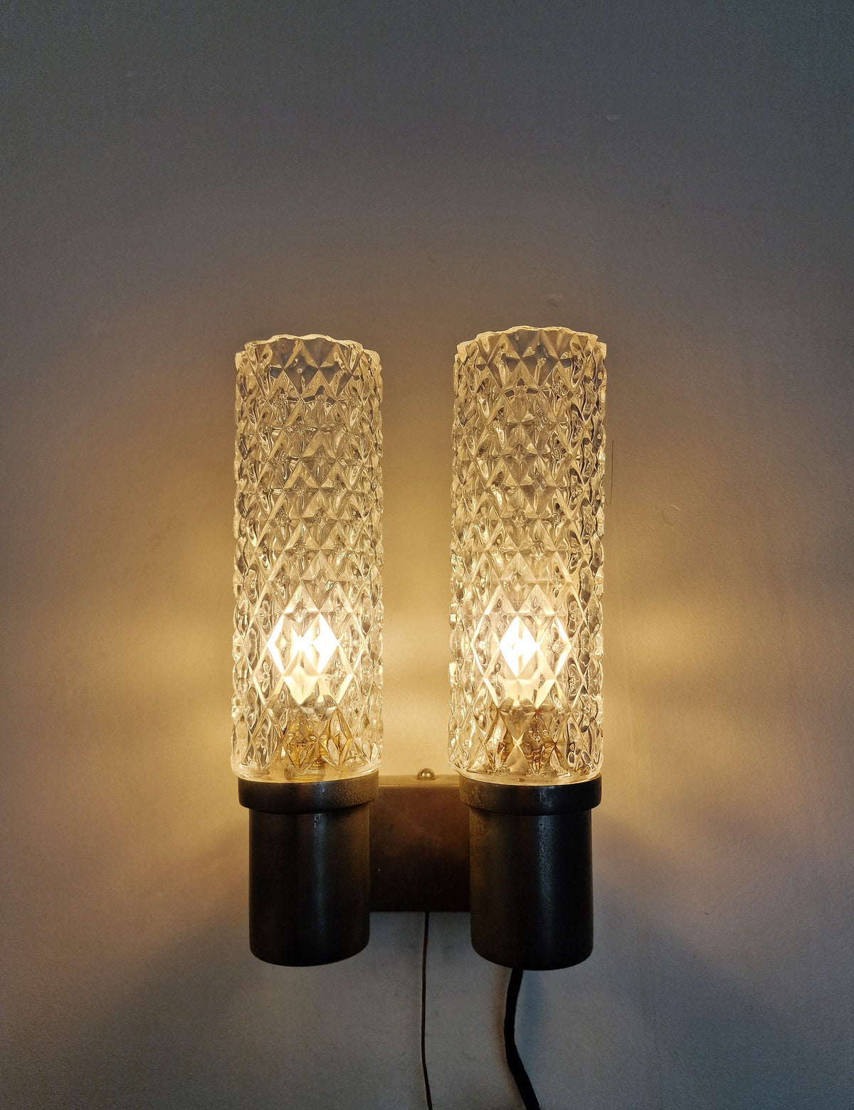 Vintage Crystal Glass Wall Sconce by Paolo Targetti, 1960s Italian Design