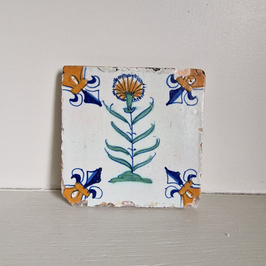 dutch flower  Gouda rare delft polychrome carnation anjer tile, 1620, 17th century Holland tile