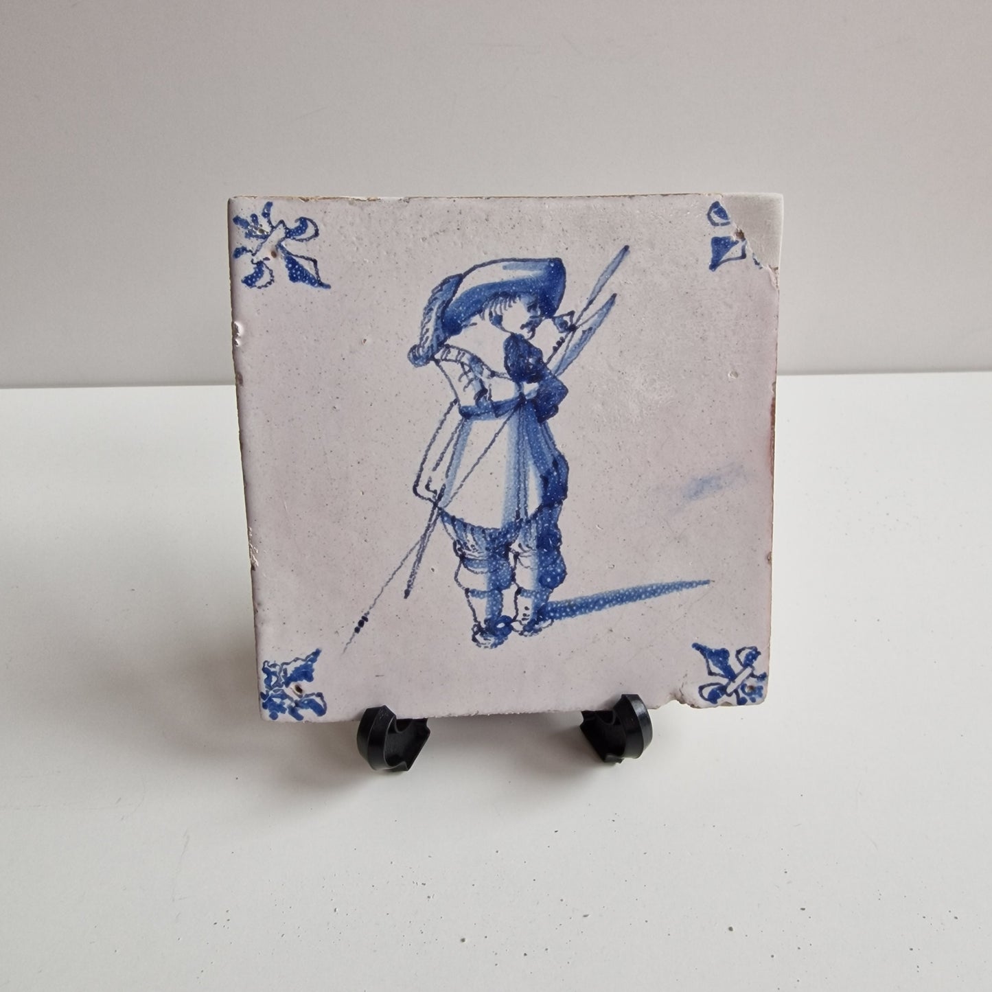Antique Delft Tile, 17th Century Dutch Soldier, Ossenkop Motif, 1640