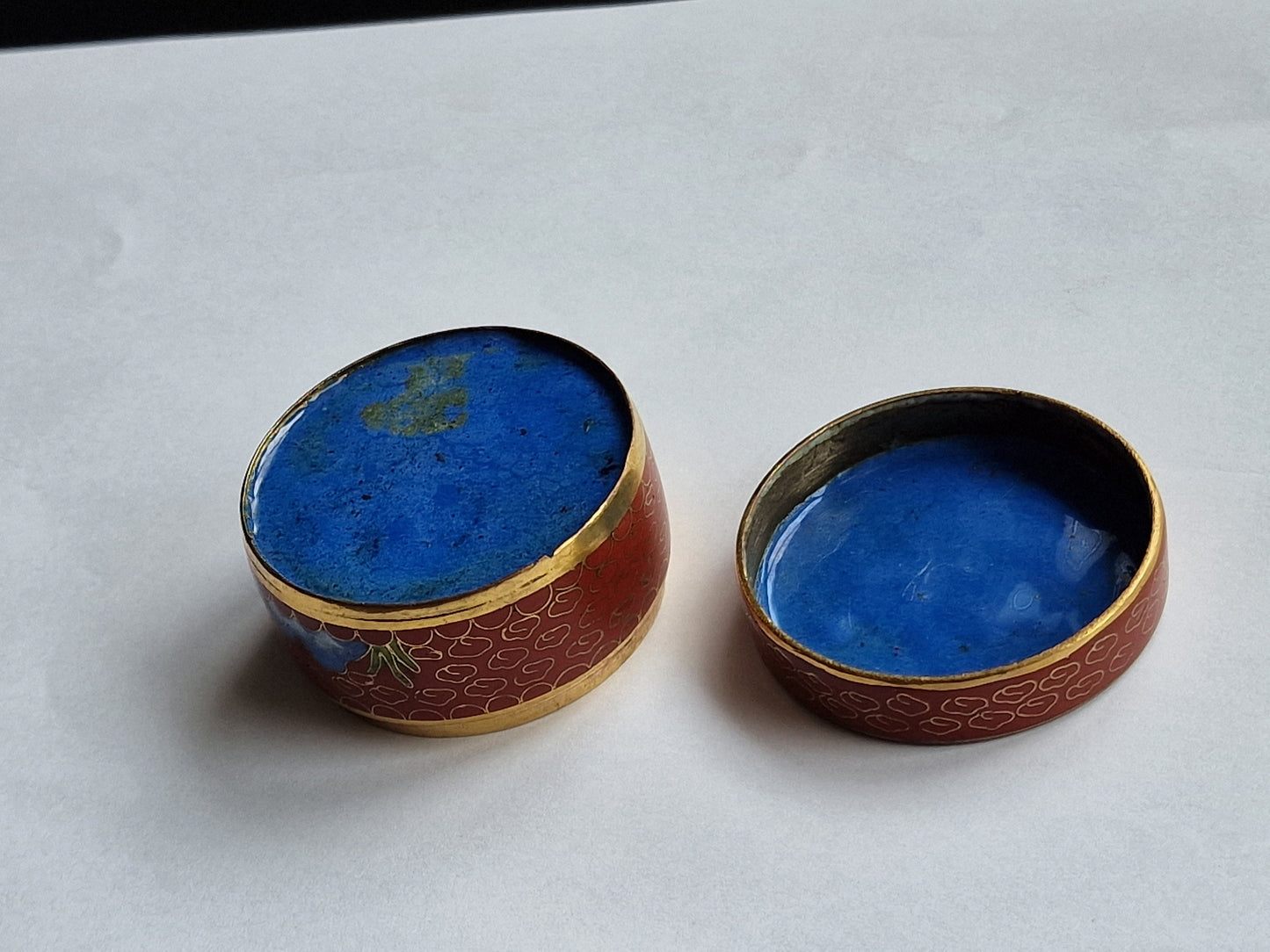 A delightful antique Japansese  cloisonné box, crane meiji blue linghzhi enamel
