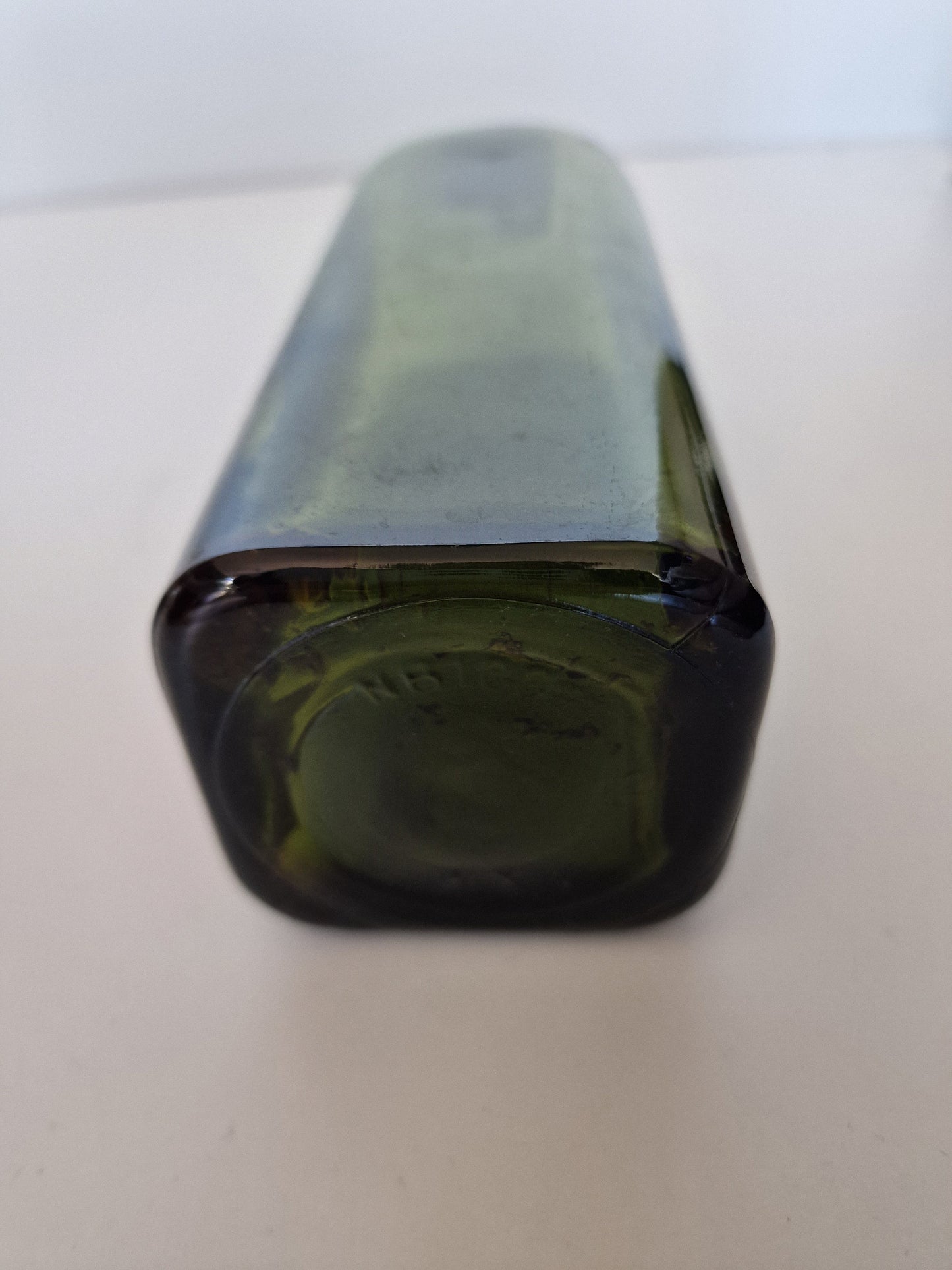 john crabbie green ginger wine antique bottle leith scotland decorative bottle