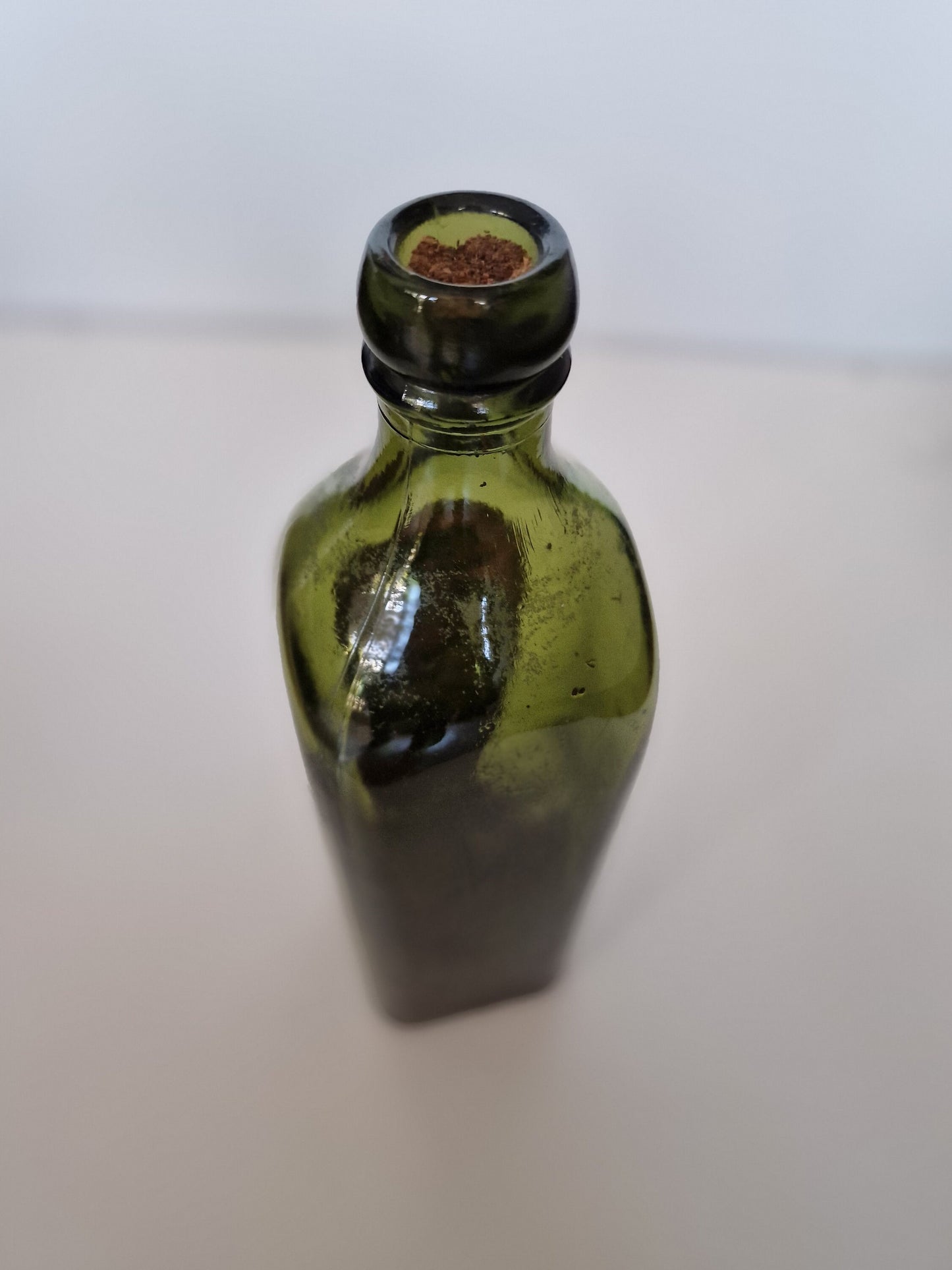 john crabbie green ginger wine antique bottle leith scotland decorative bottle