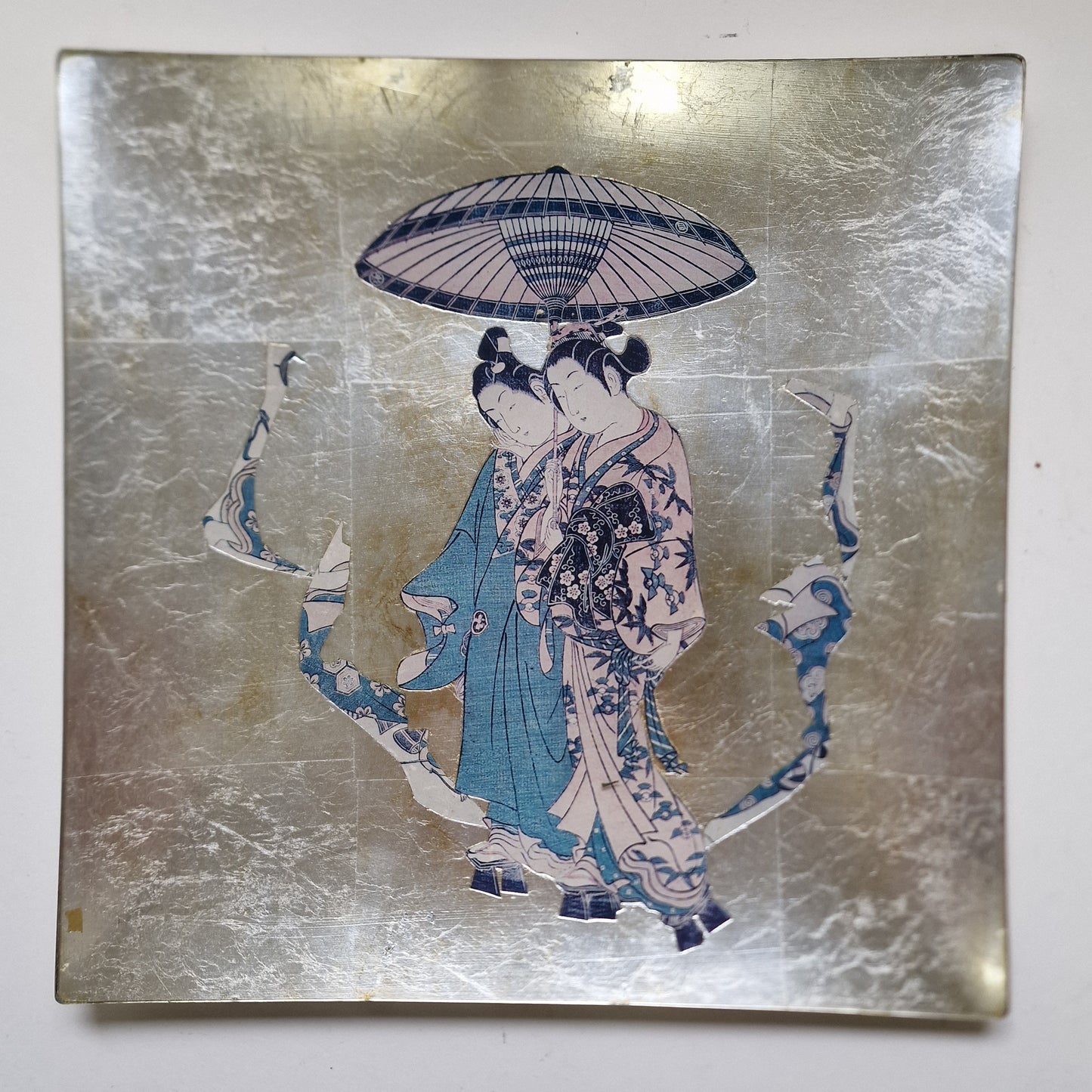 Vintage sake kutani plus Carole Stupell Signed Asian Glass Plate Charger with Sake Set